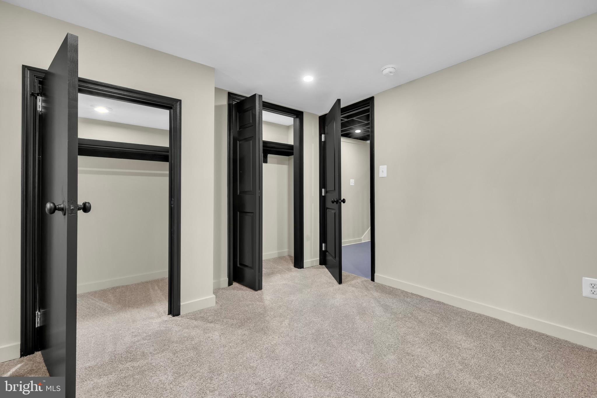 MIDWAY - Residential