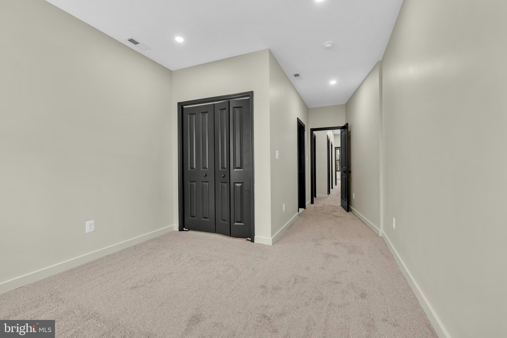 MIDWAY - Residential