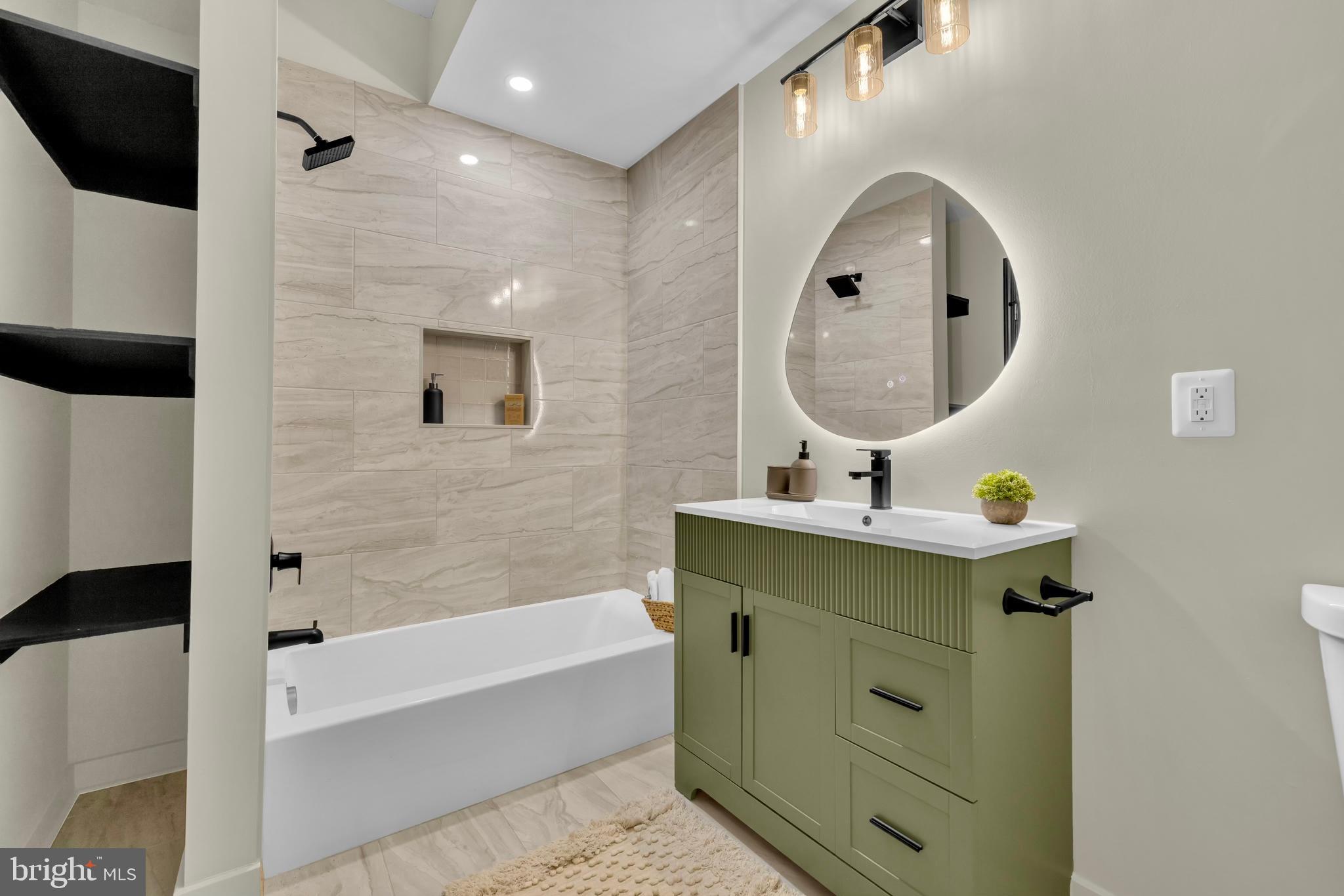 MIDWAY - Residential