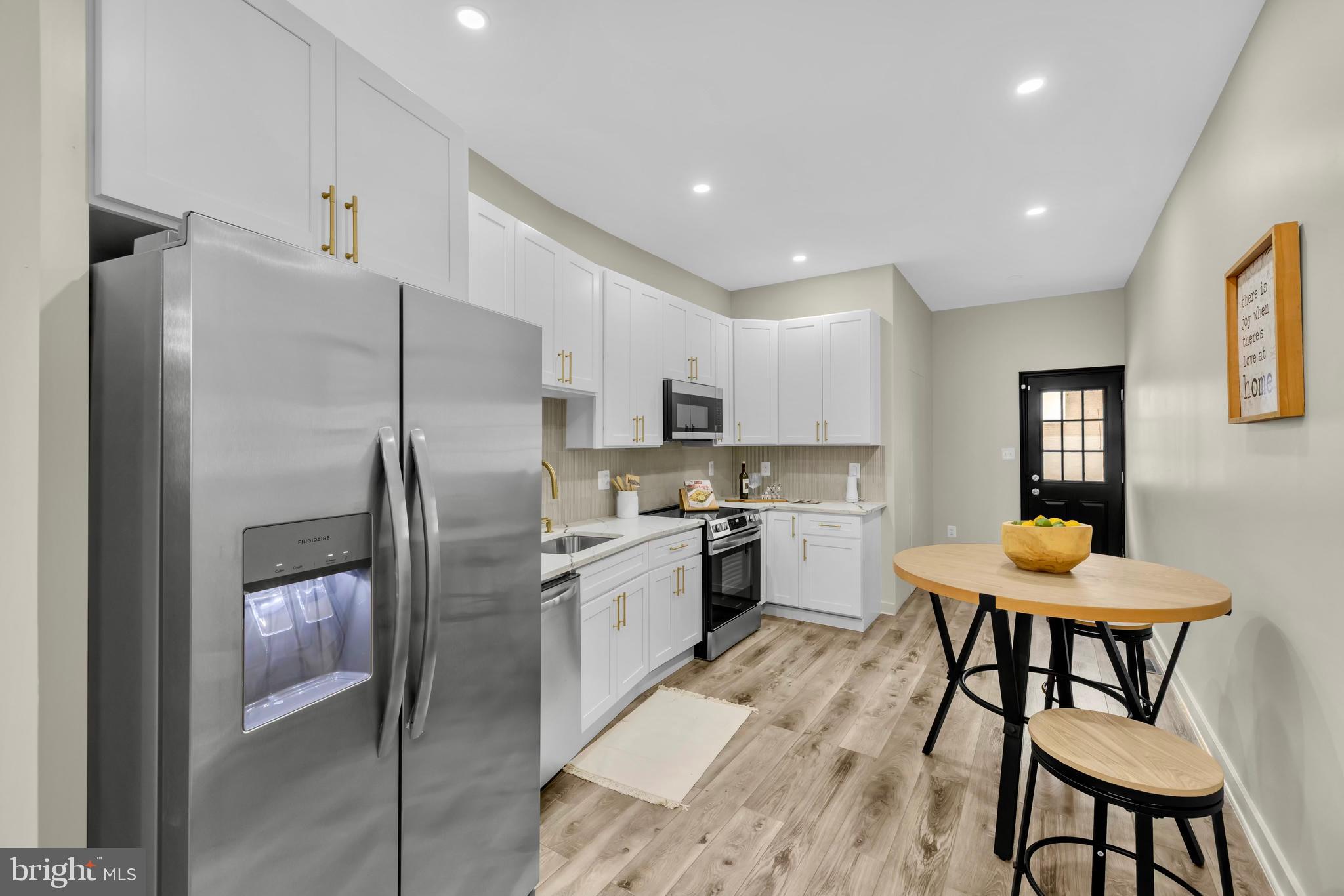 MIDWAY - Residential