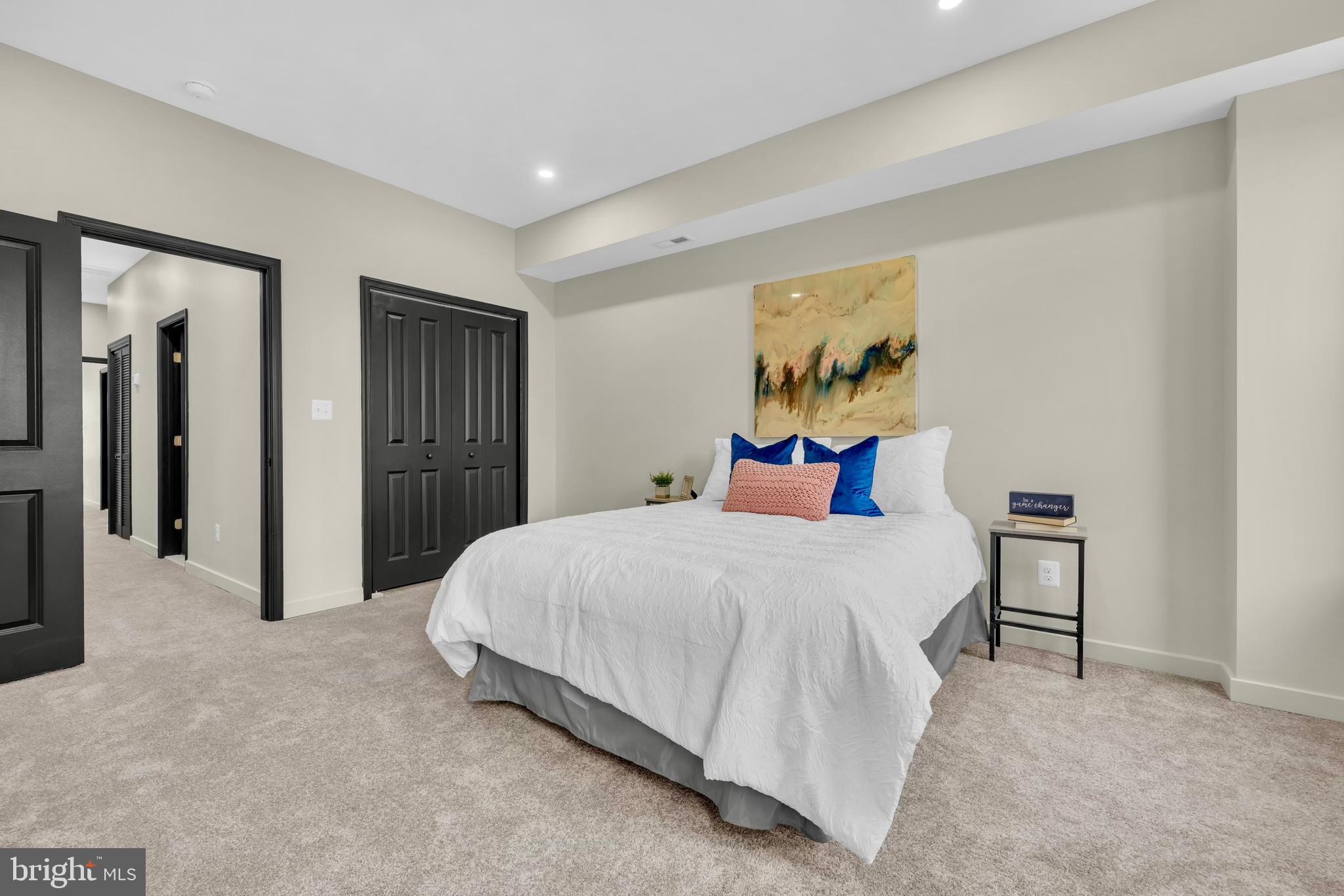 MIDWAY - Residential