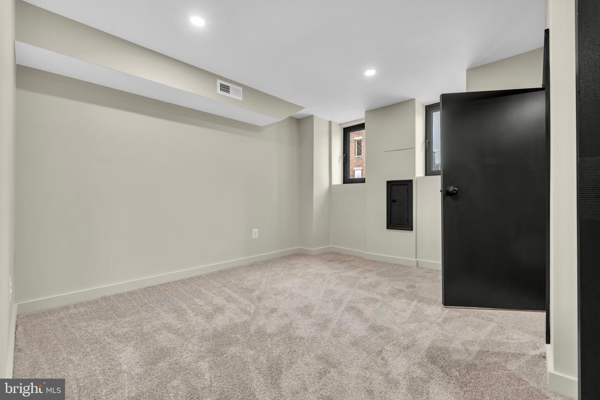 MIDWAY - Residential