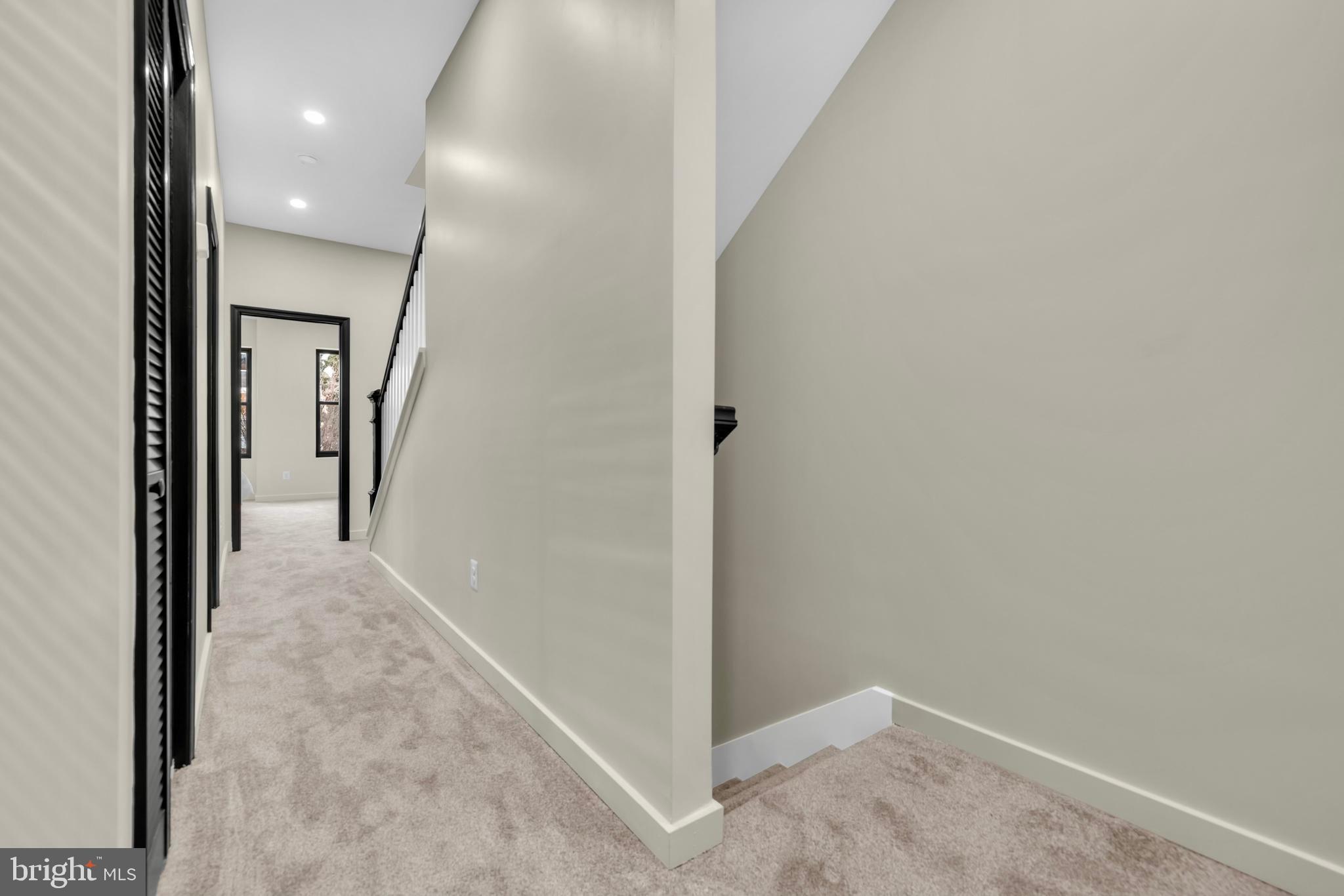 MIDWAY - Residential