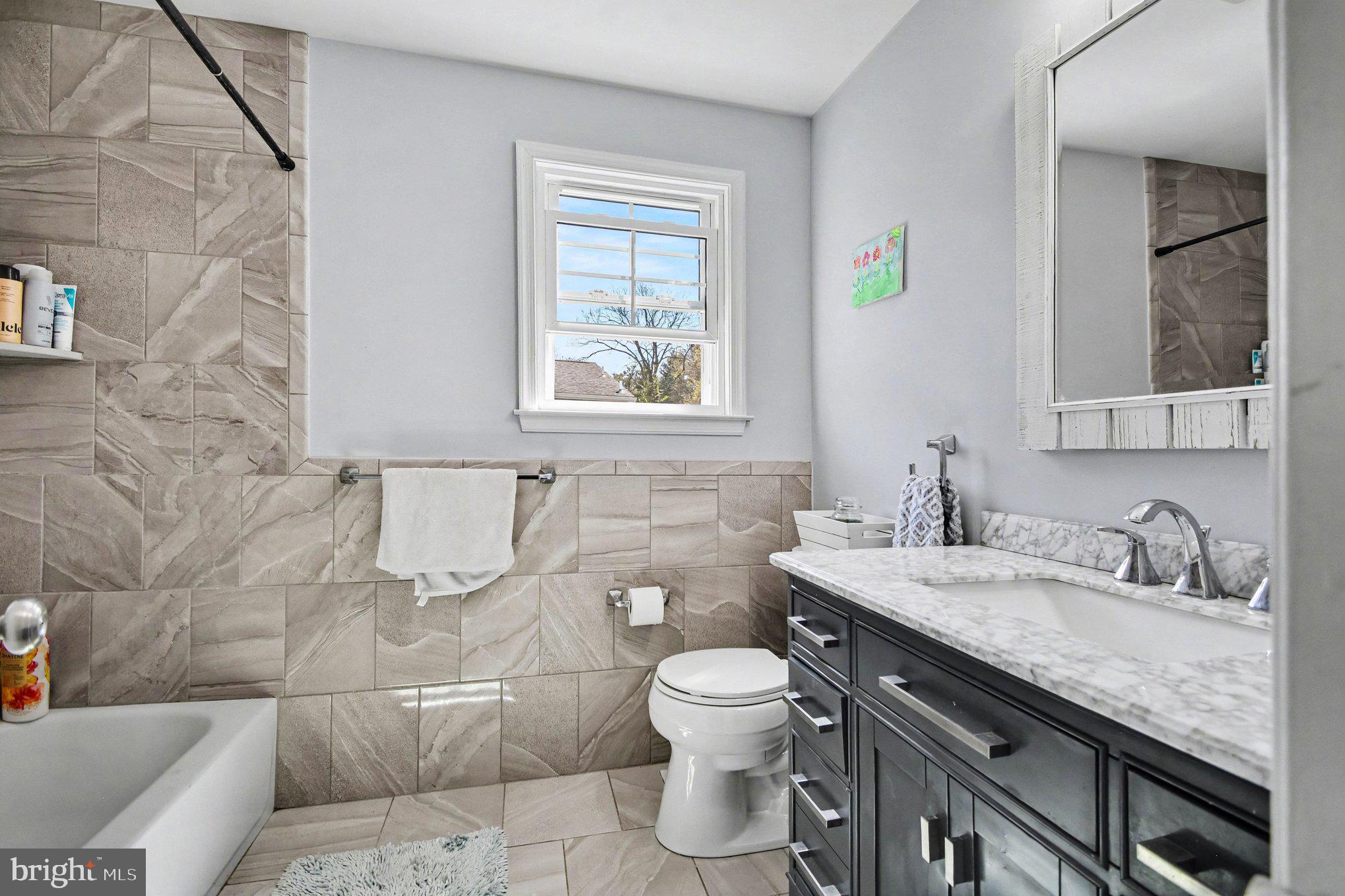 CRESTWYCK - Residential