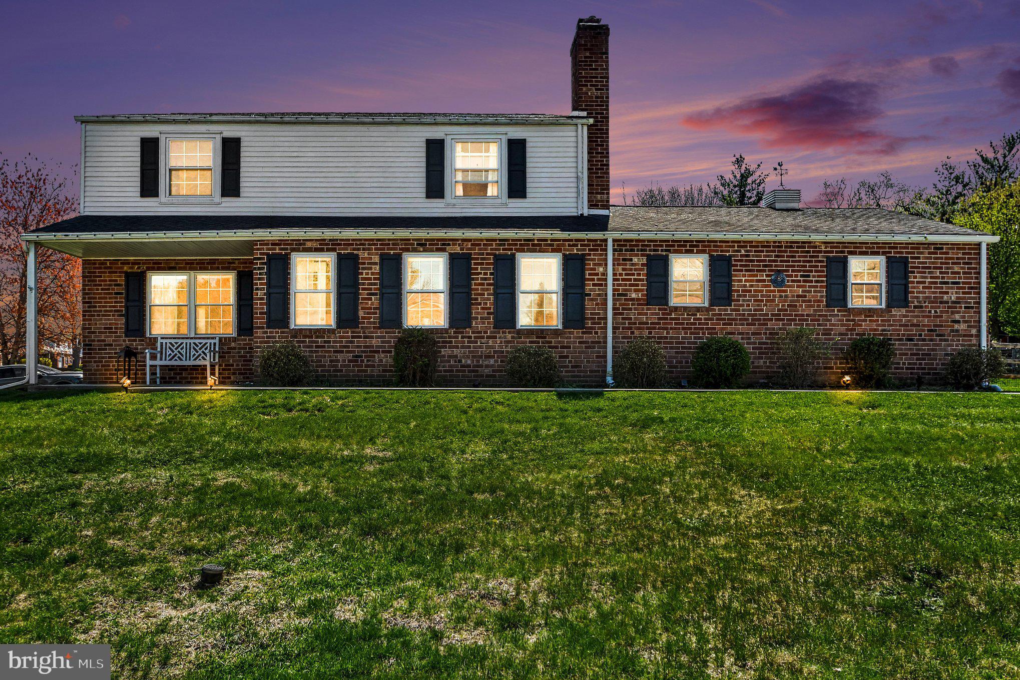 CRESTWYCK - Residential