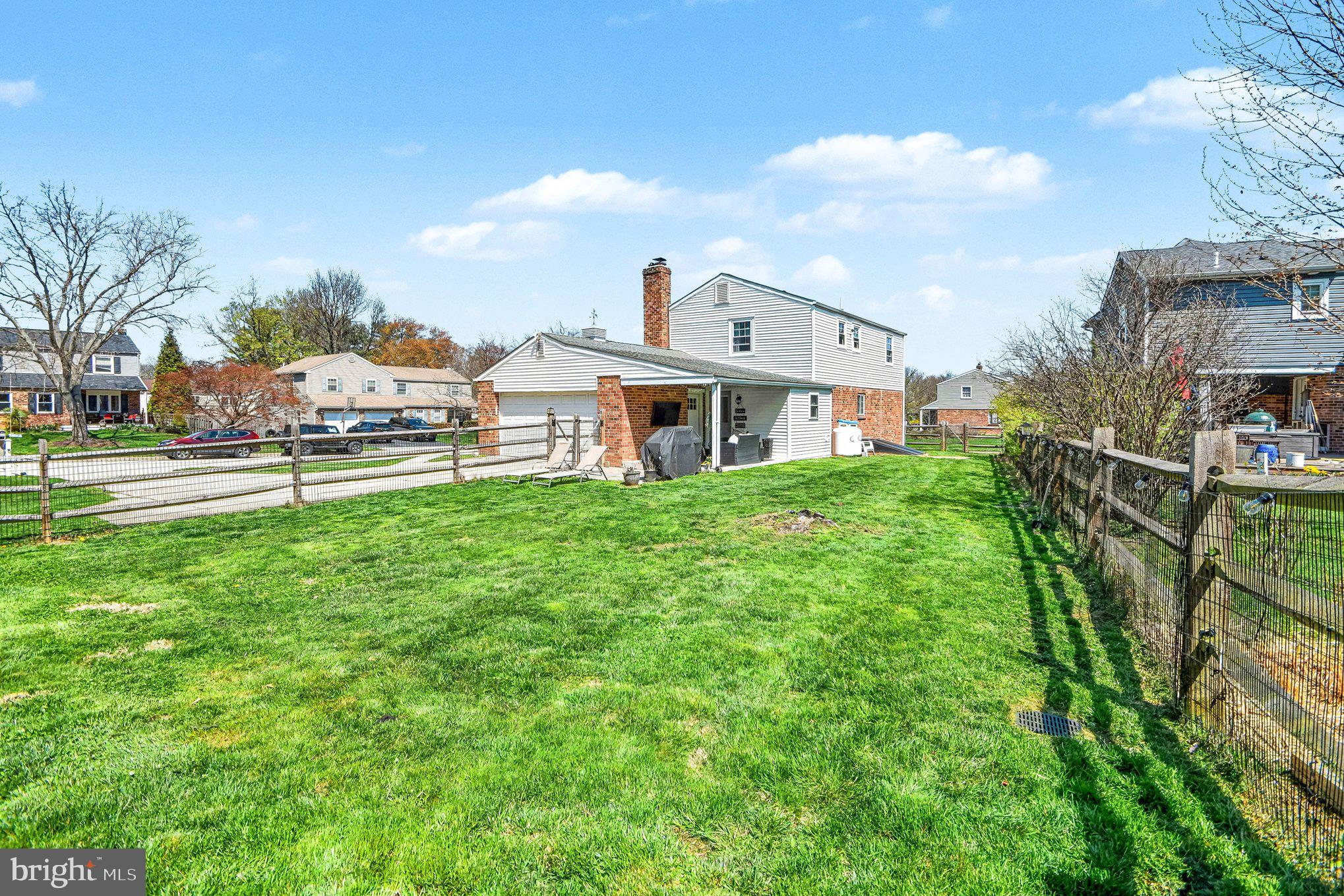 CRESTWYCK - Residential