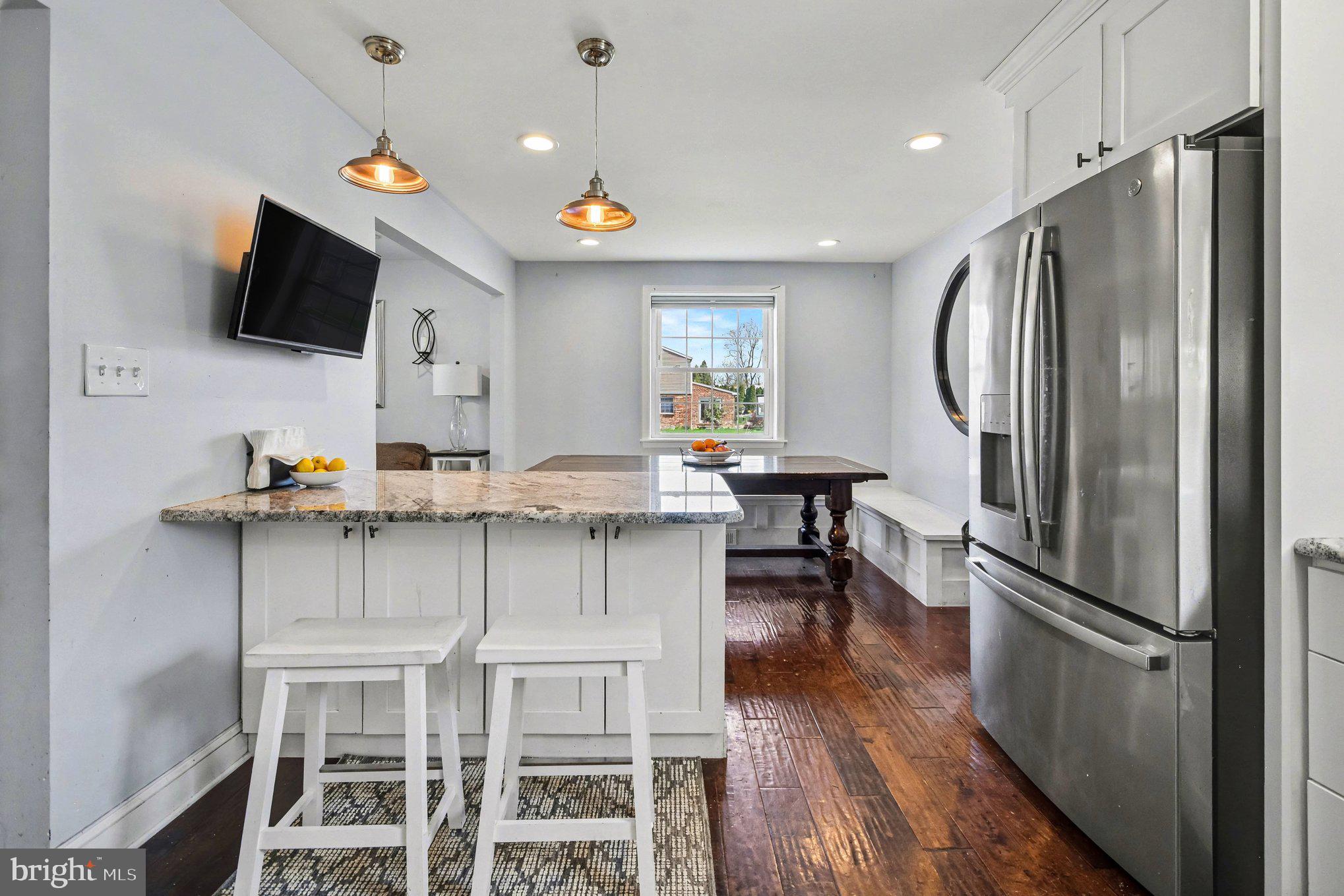 CRESTWYCK - Residential