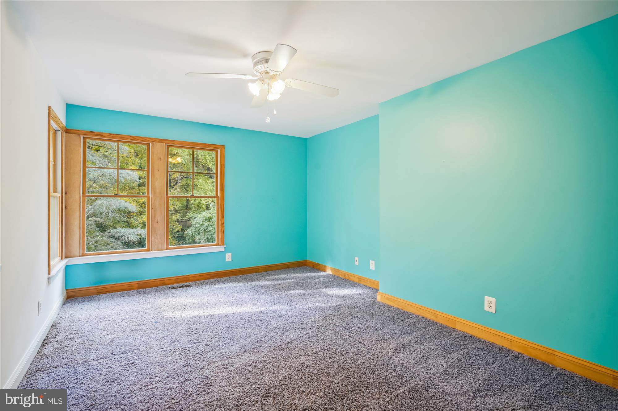 OLD LEE HILLS - Residential