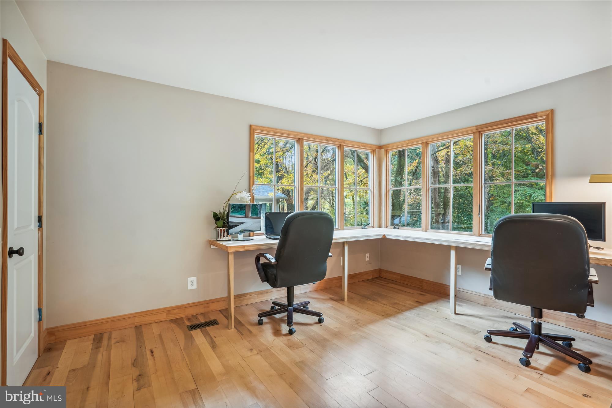 OLD LEE HILLS - Residential