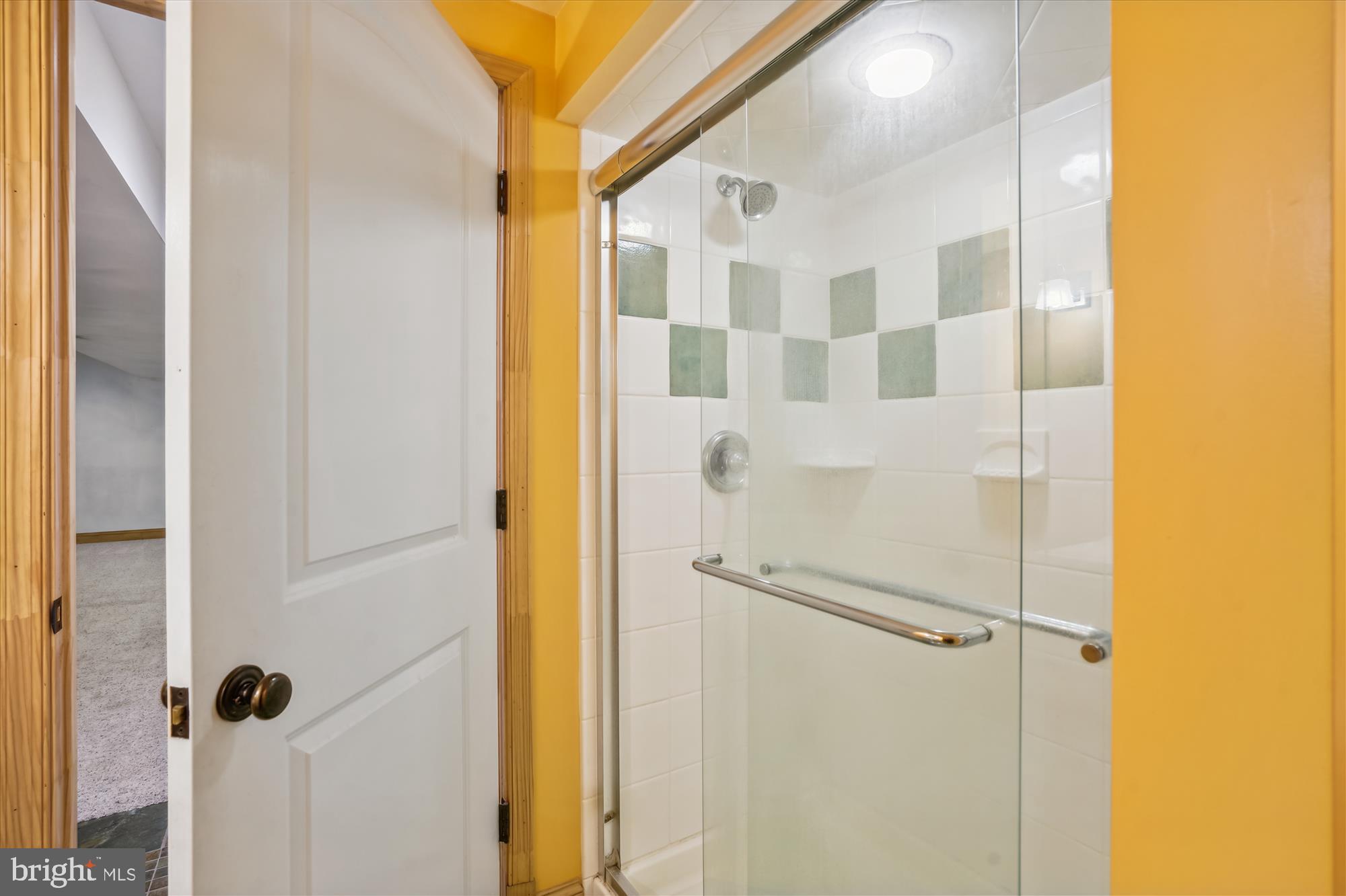 OLD LEE HILLS - Residential