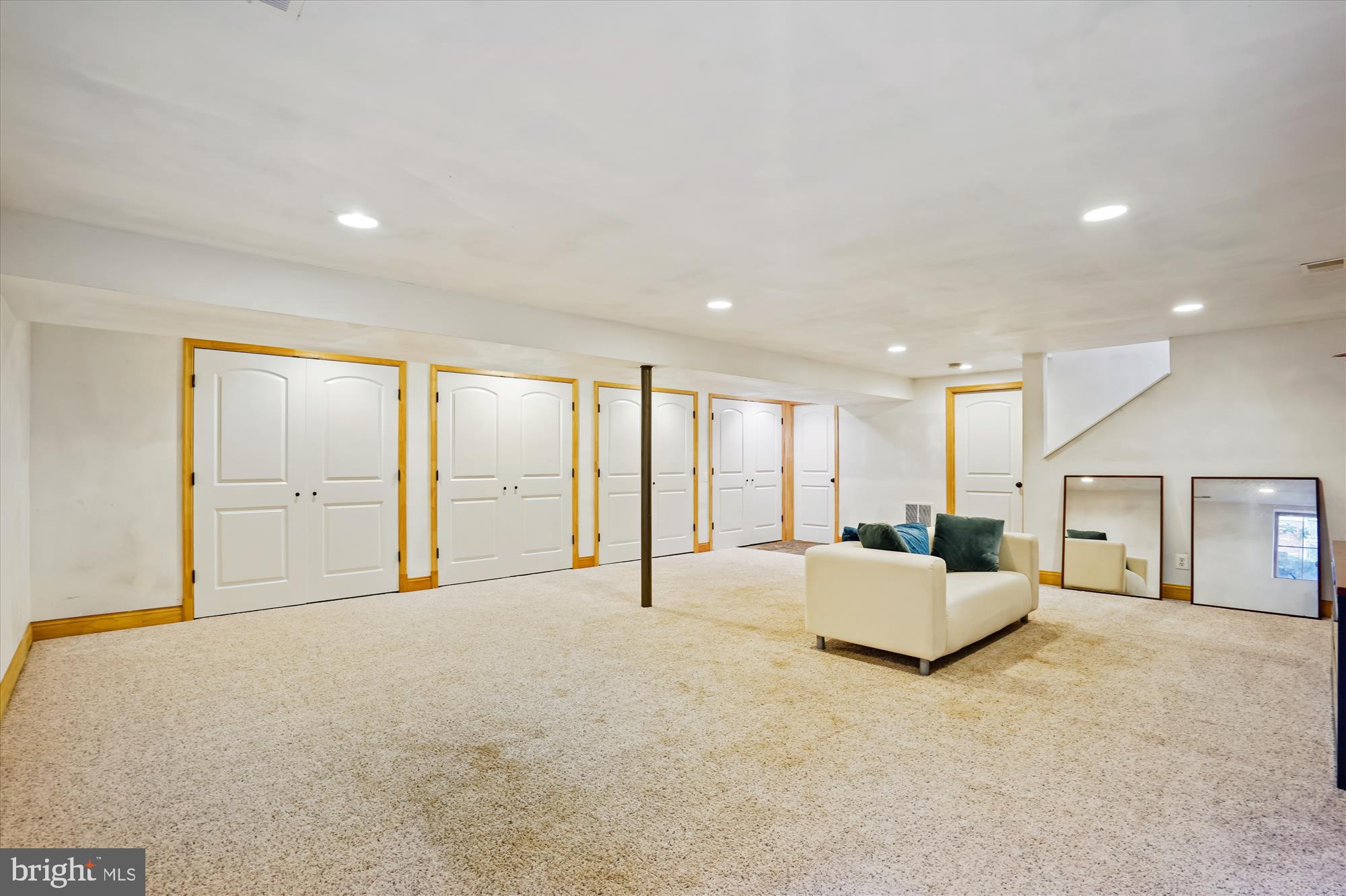 OLD LEE HILLS - Residential