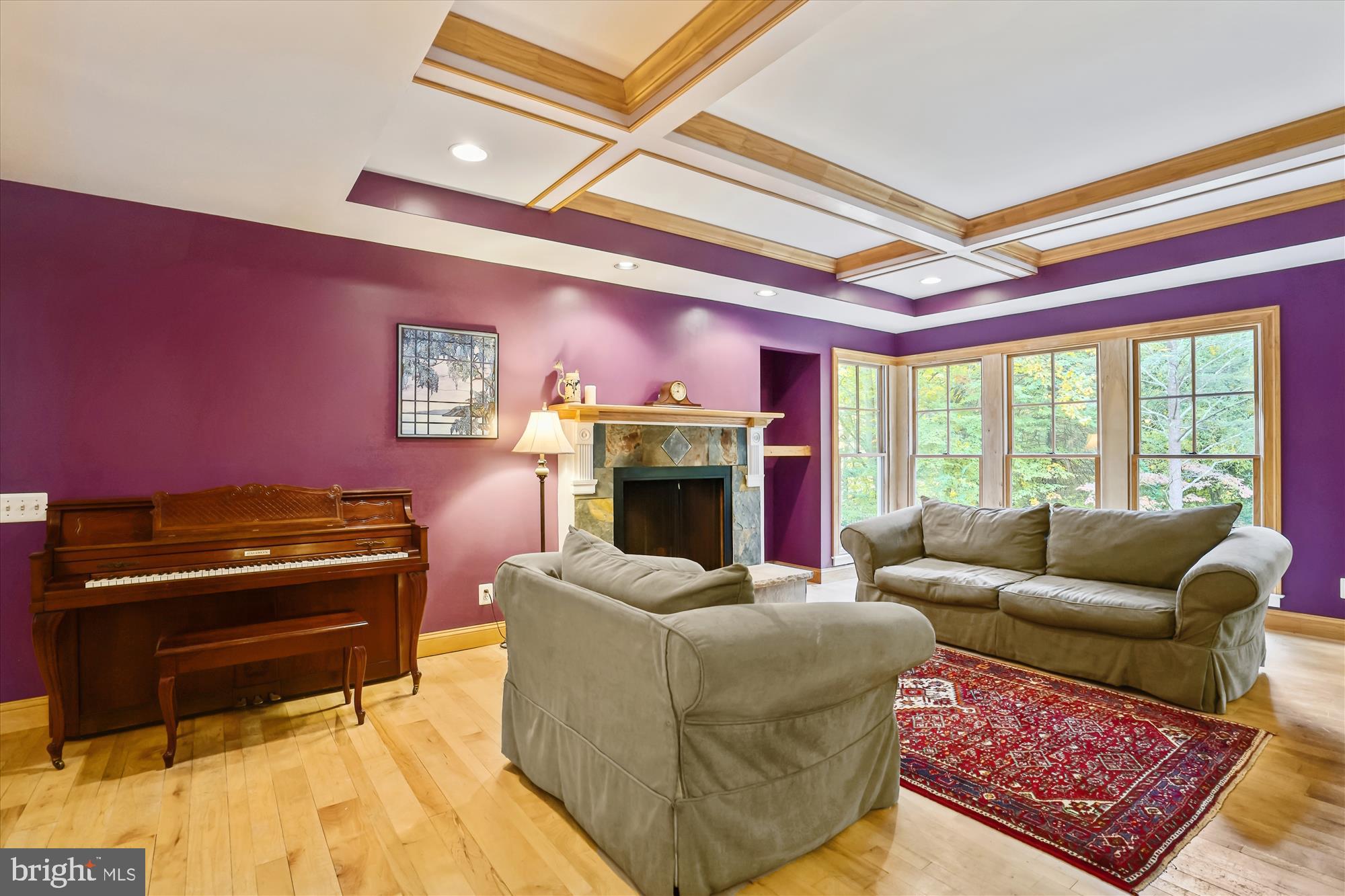 OLD LEE HILLS - Residential