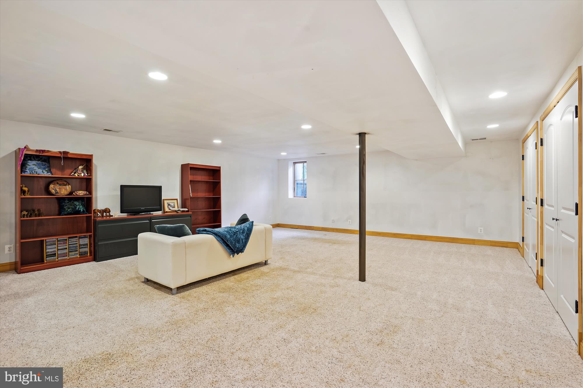 OLD LEE HILLS - Residential