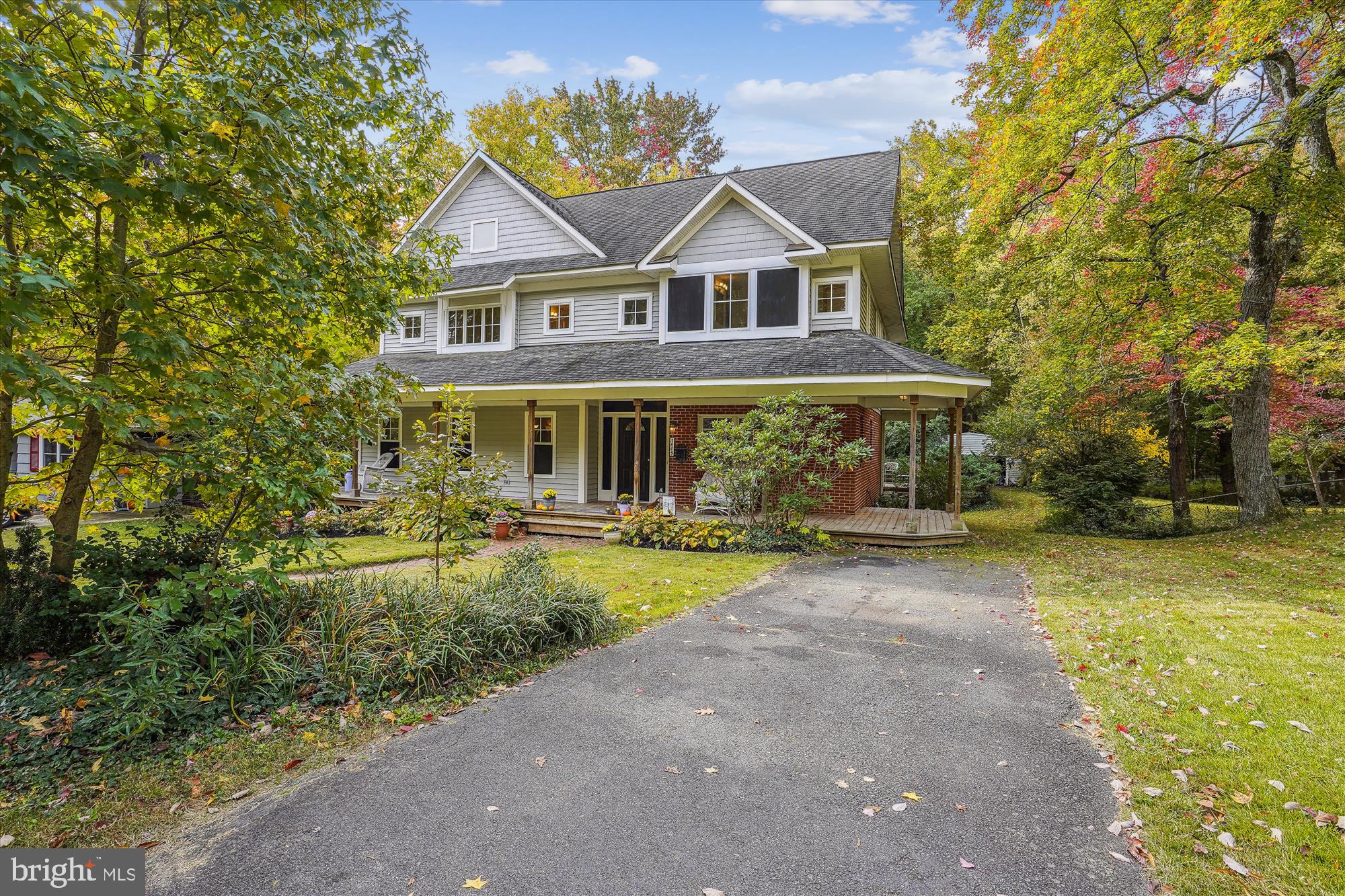 OLD LEE HILLS - Residential