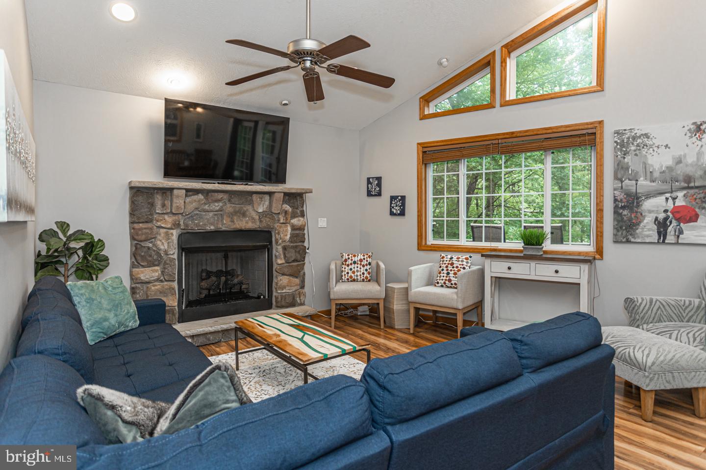 TOWAMENSING TRAILS - Residential