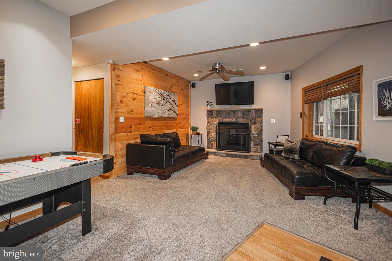 TOWAMENSING TRAILS - Residential