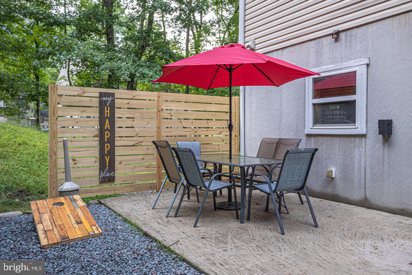 TOWAMENSING TRAILS - Residential