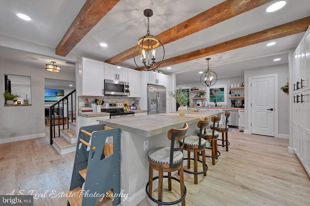 3965 FEATHERSTONE DRIVE