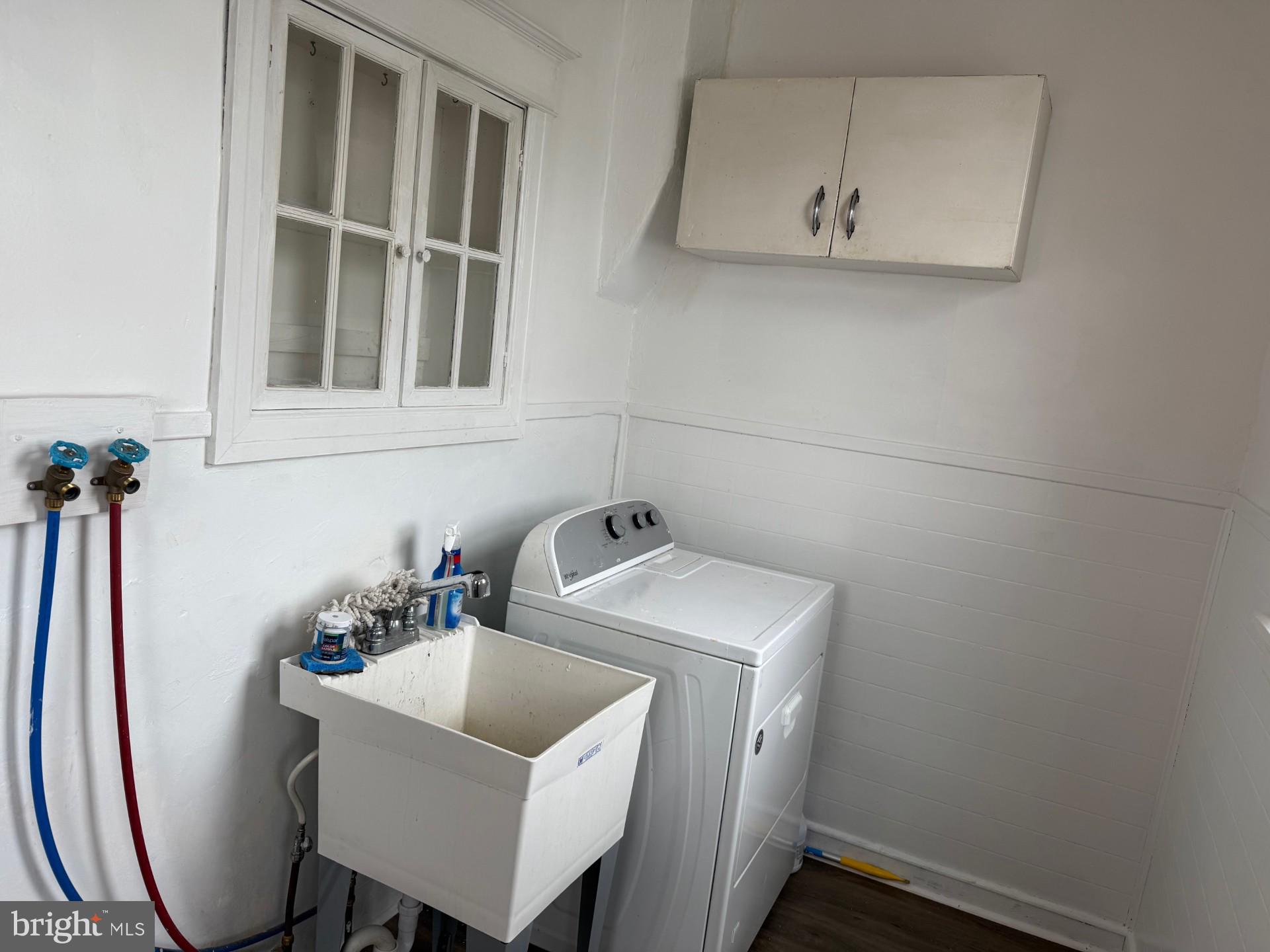 BRIDESBURG - Residential