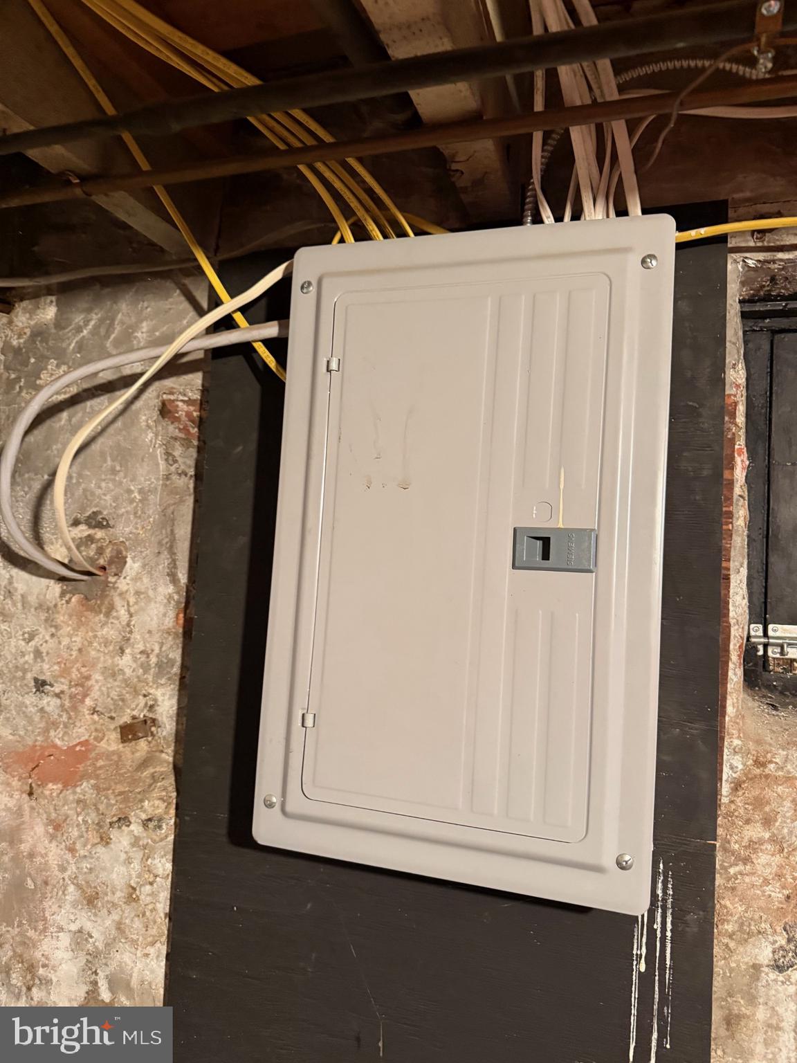 BRIDESBURG - Residential