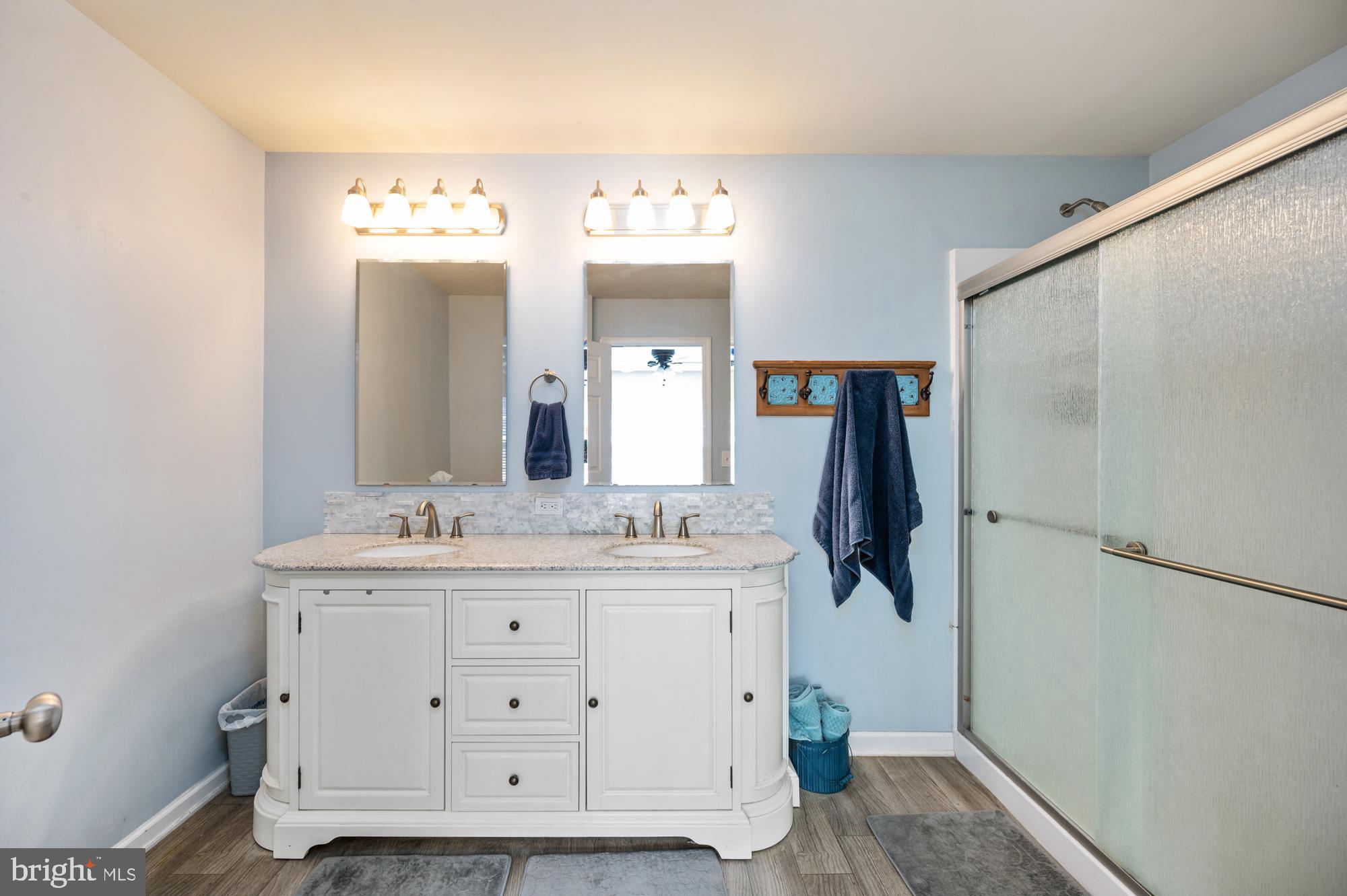 GRANDROSE - Residential