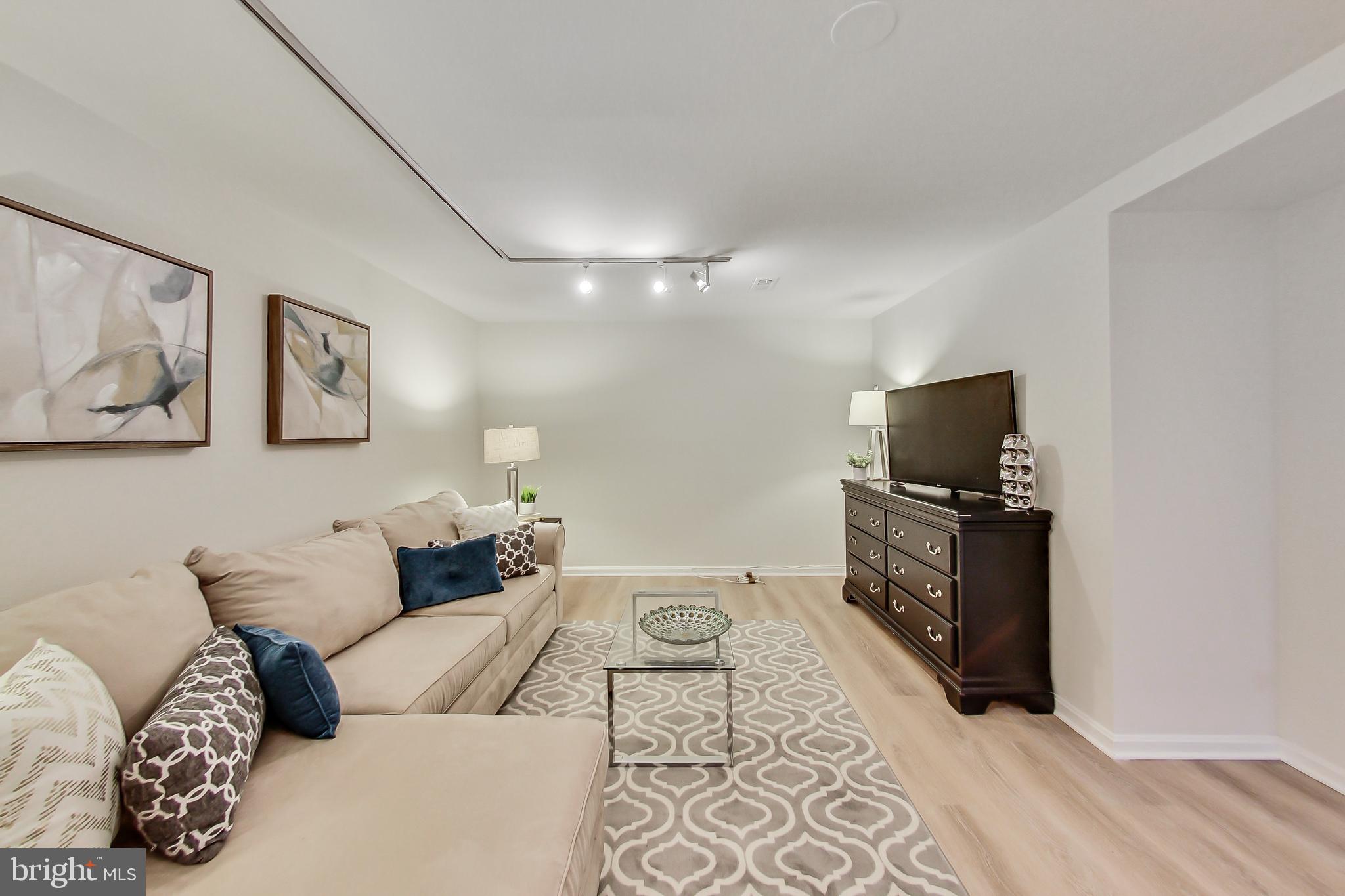 WEST BETHESDA PARK - Residential