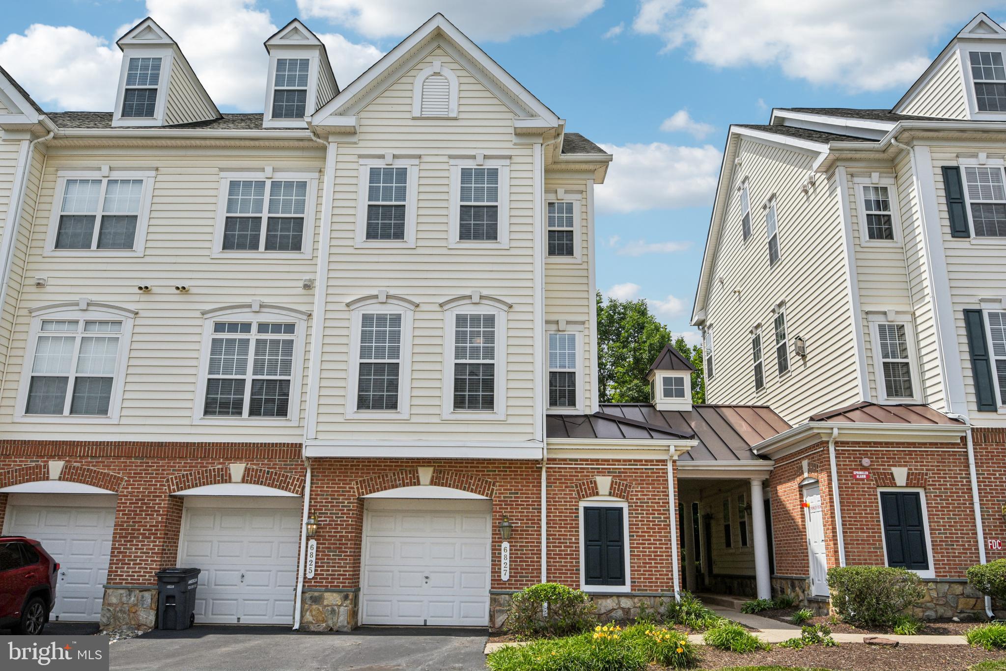 6827 HAMPTON BAY LANE
