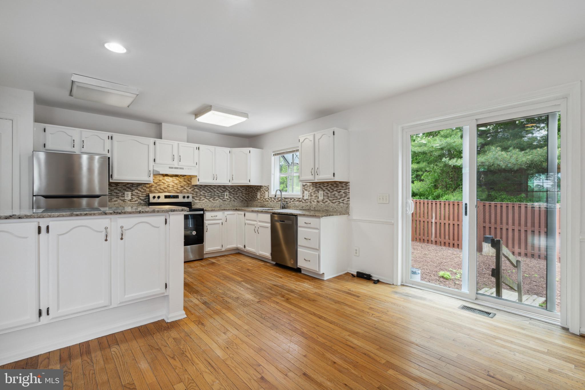 CAROLYN FOREST - Residential