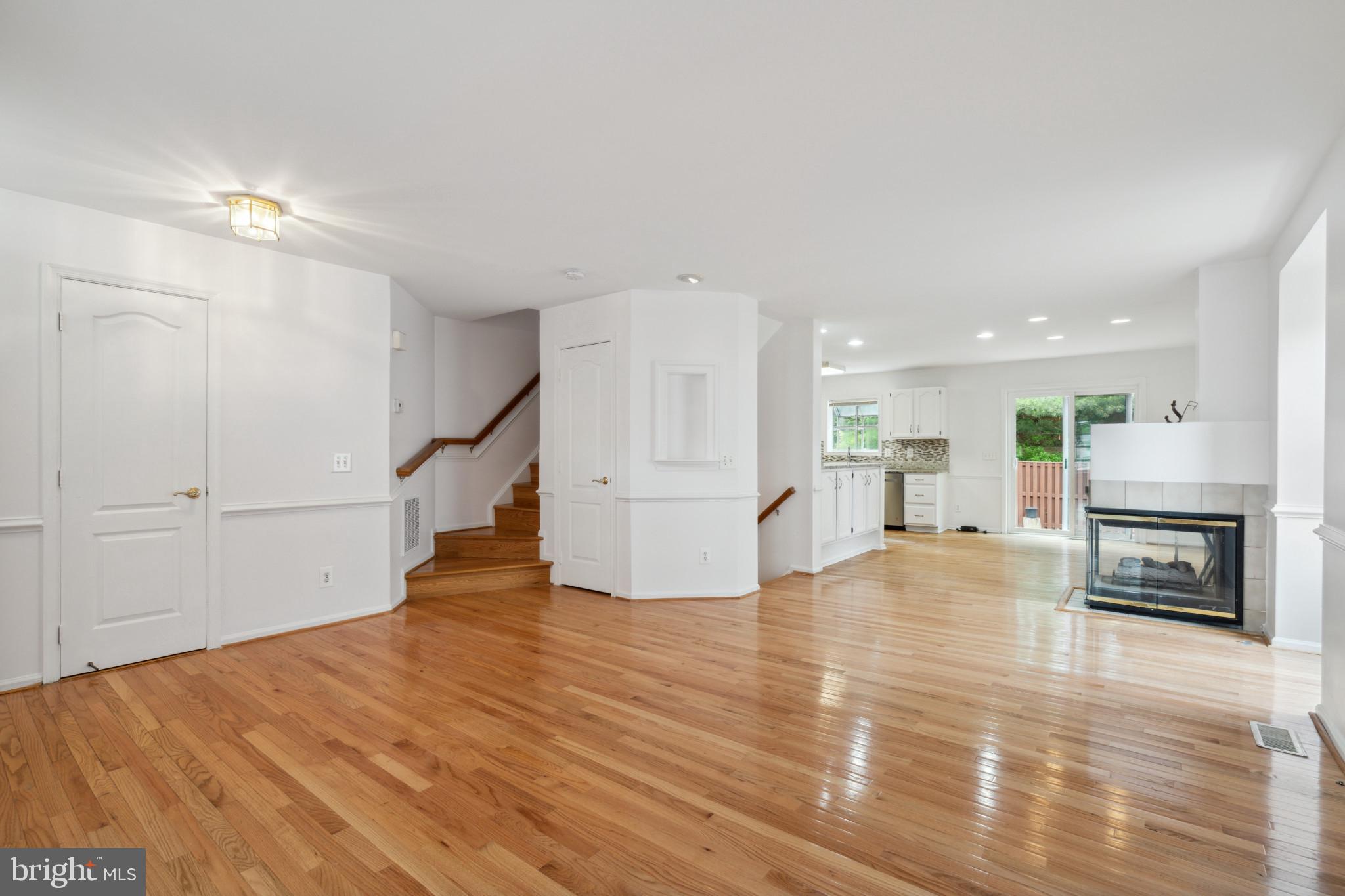 CAROLYN FOREST - Residential