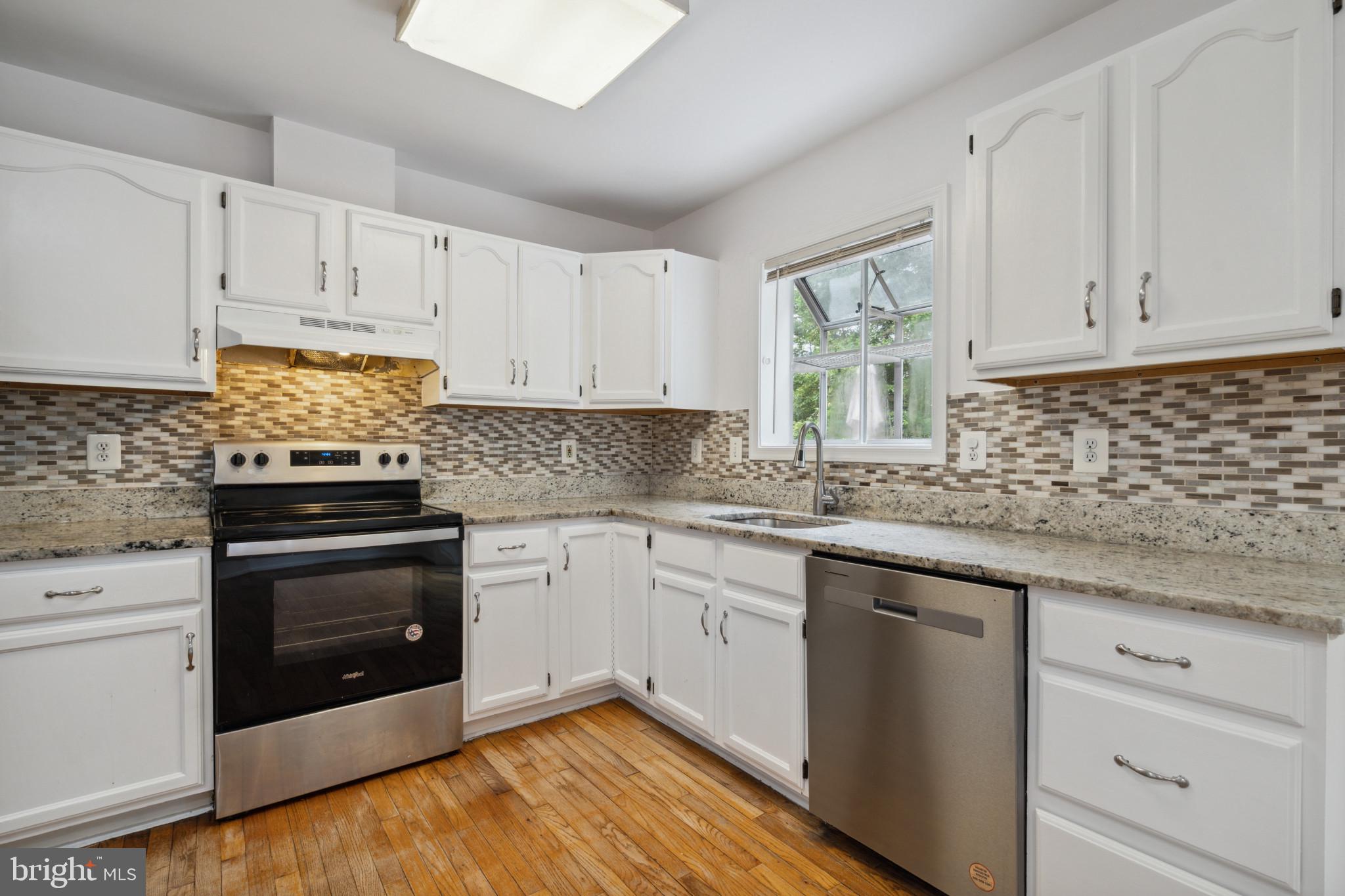 CAROLYN FOREST - Residential