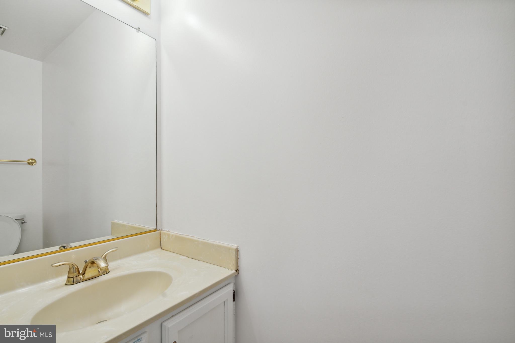 CAROLYN FOREST - Residential