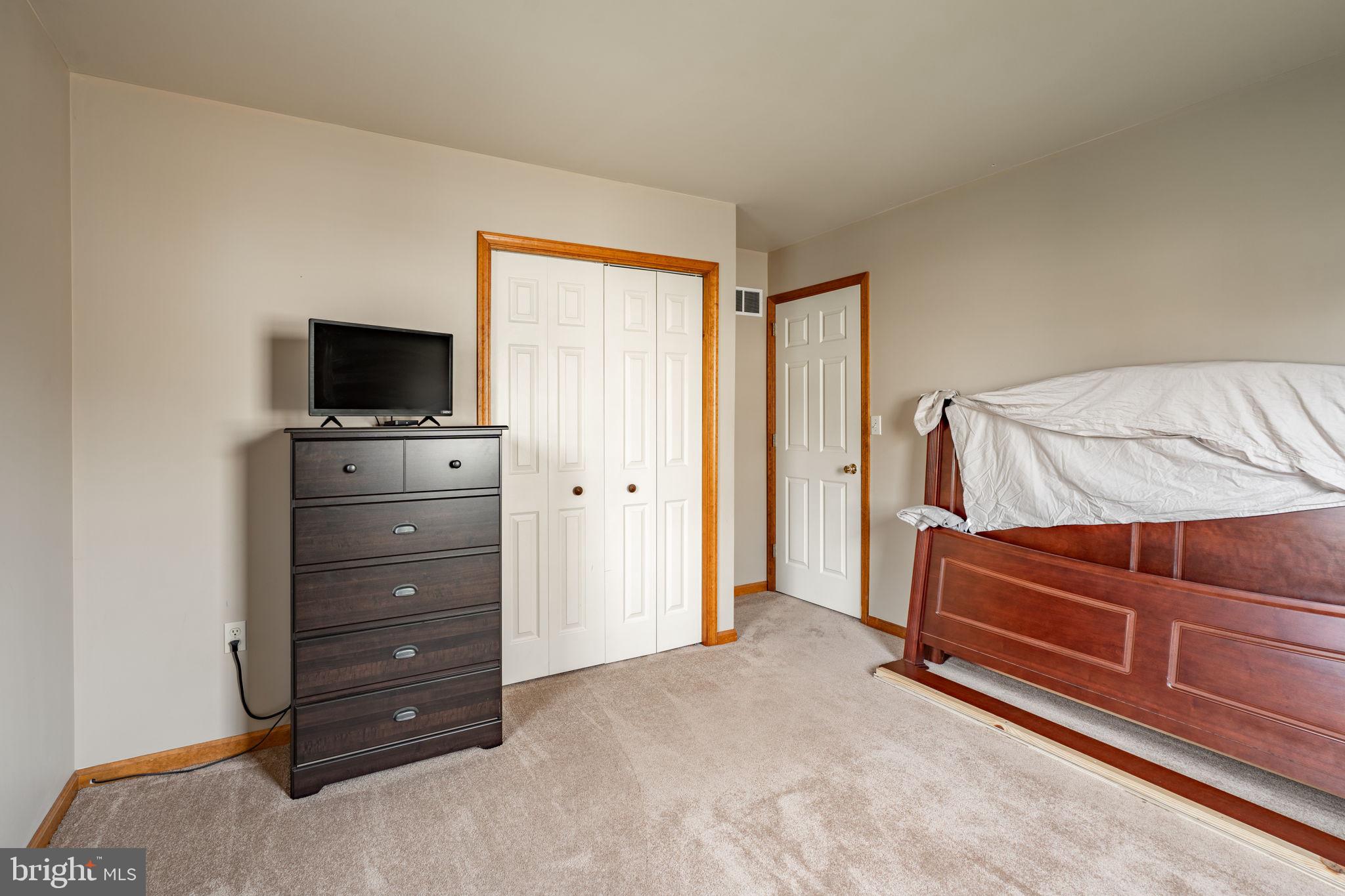 COUNTRY MEADOWS ESTATES - Residential