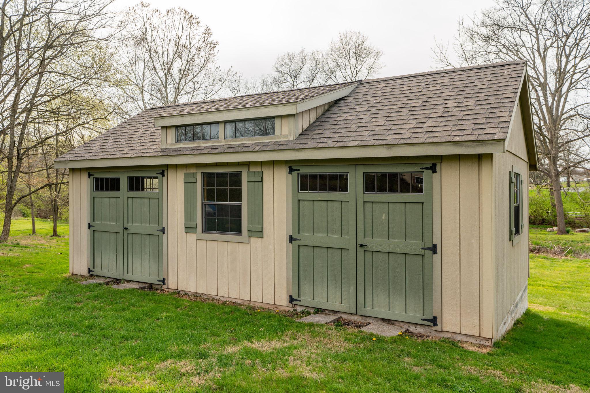 COUNTRY MEADOWS ESTATES - Residential