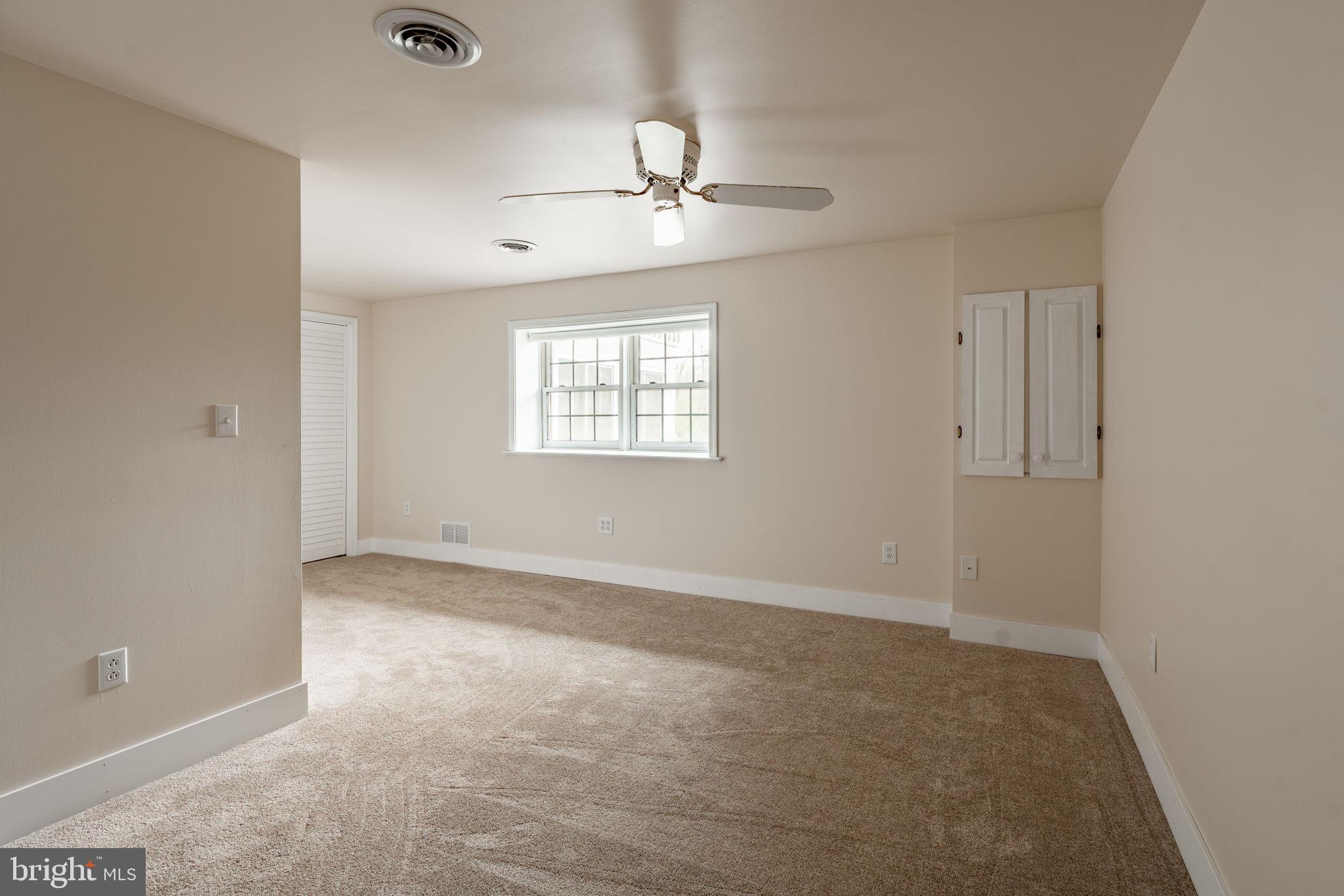 COUNTRY MEADOWS ESTATES - Residential