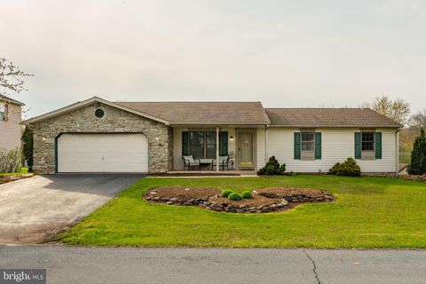 Photo of 149 Country Drive, DENVER, PA 17517 (MLS # PALA2072076)