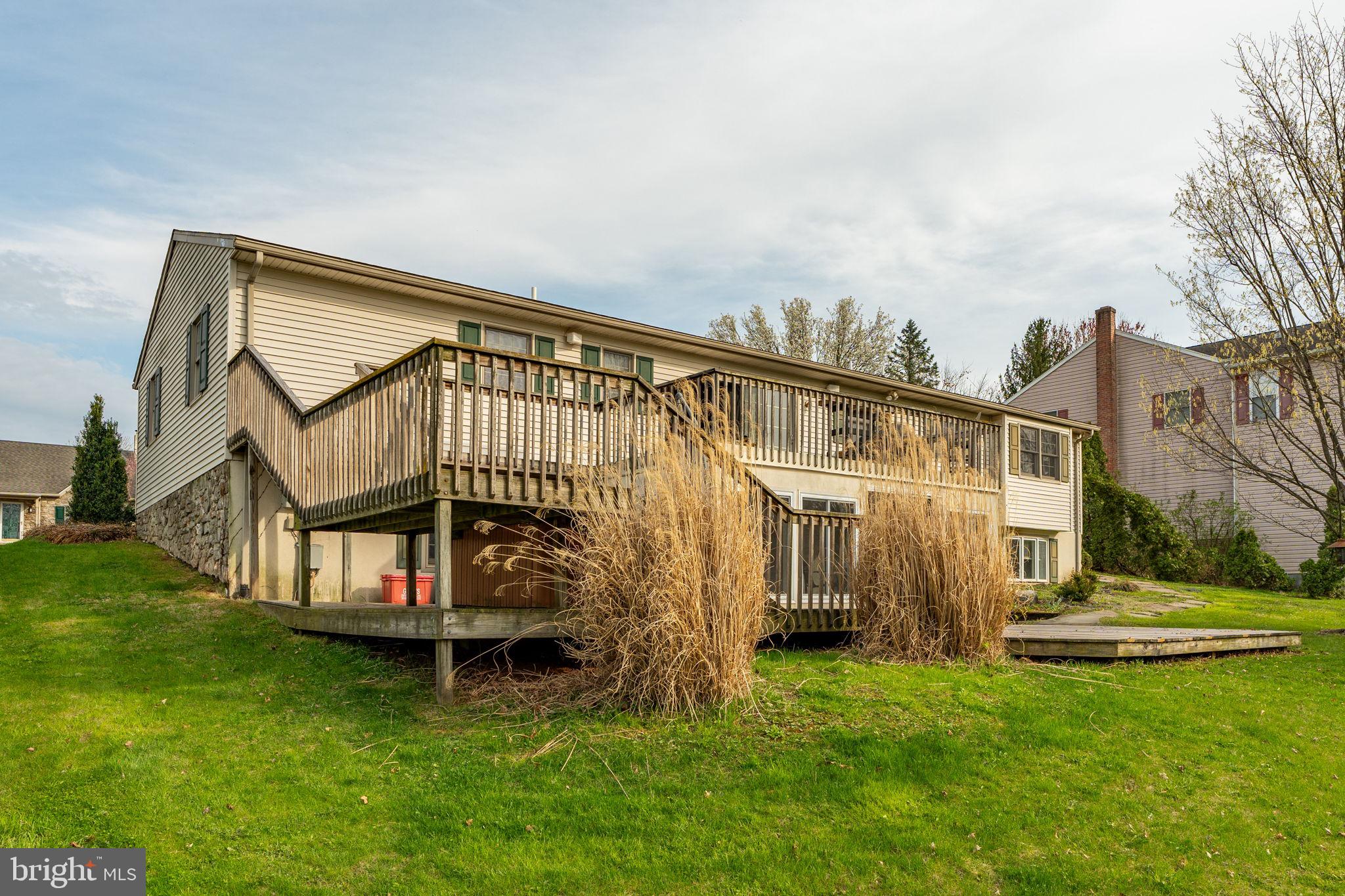 149 COUNTRY DRIVE