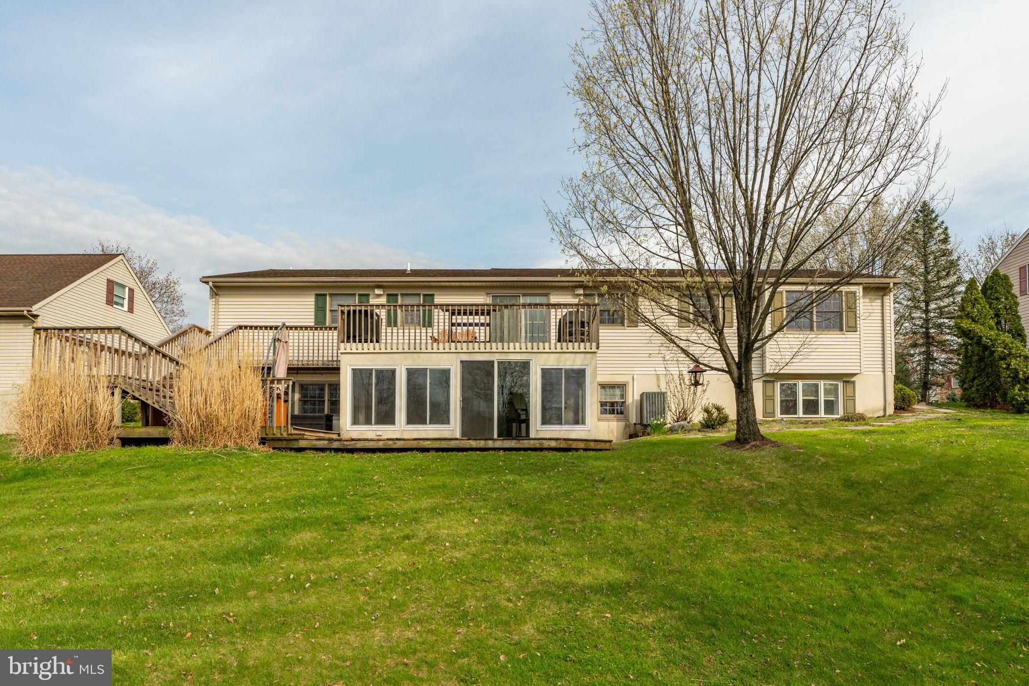 COUNTRY MEADOWS ESTATES - Residential