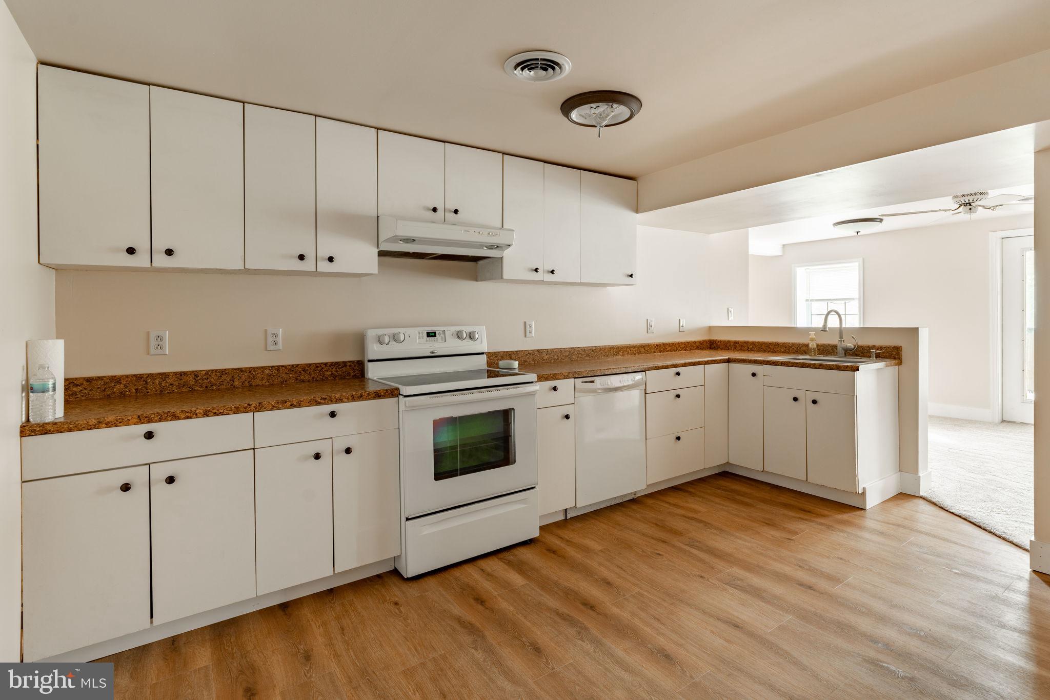 COUNTRY MEADOWS ESTATES - Residential