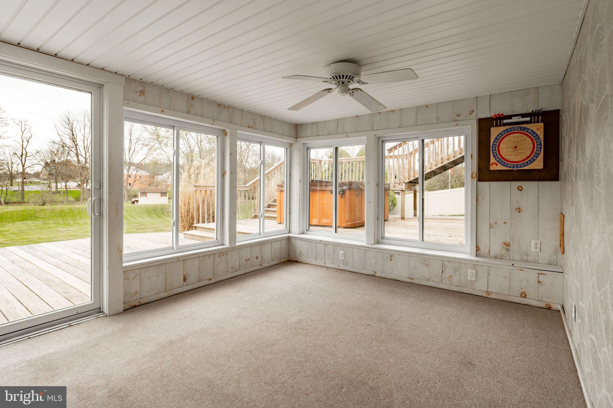 COUNTRY MEADOWS ESTATES - Residential