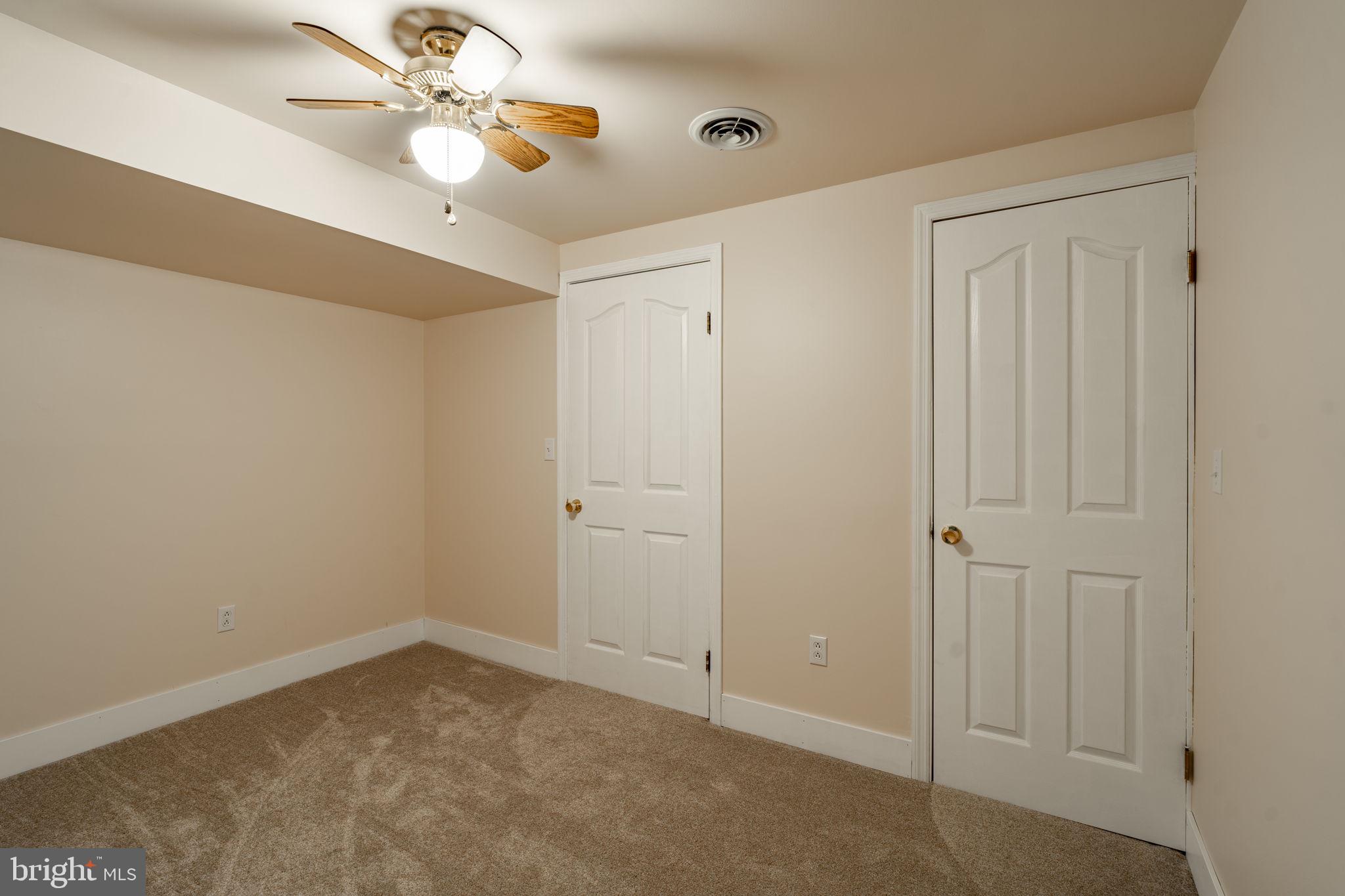 COUNTRY MEADOWS ESTATES - Residential