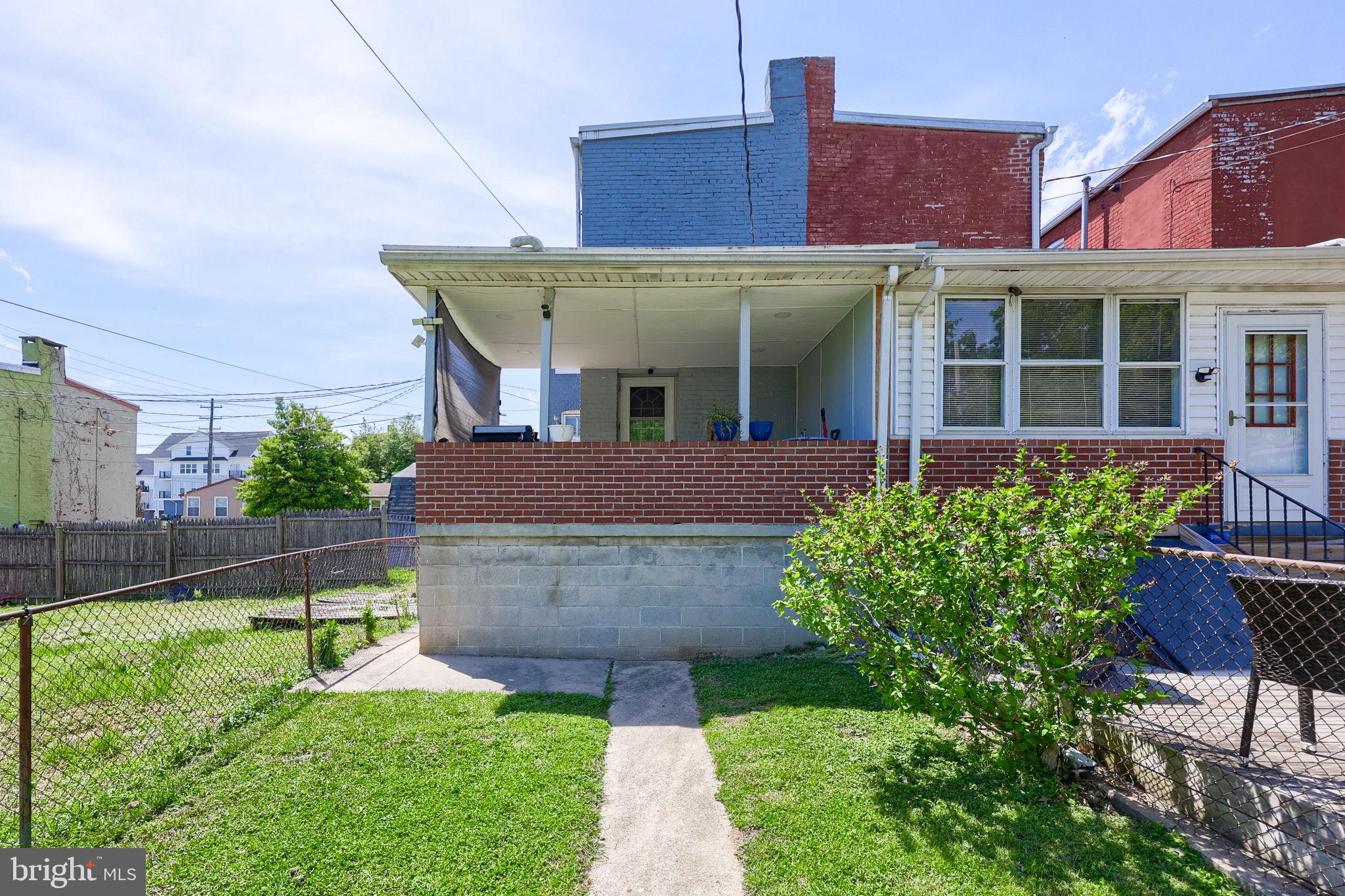 NORTH YORK BORO - Residential