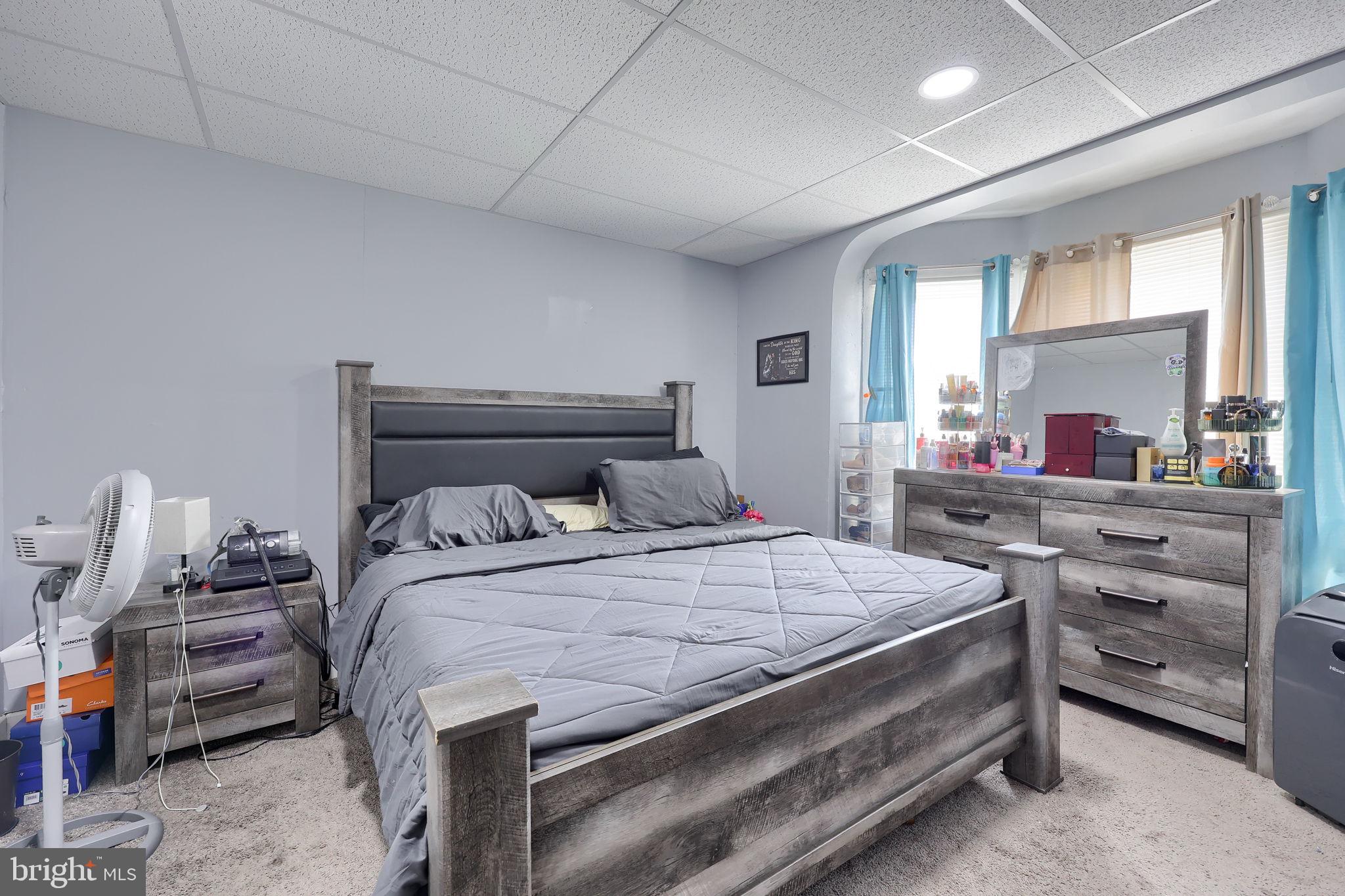 NORTH YORK BORO - Residential