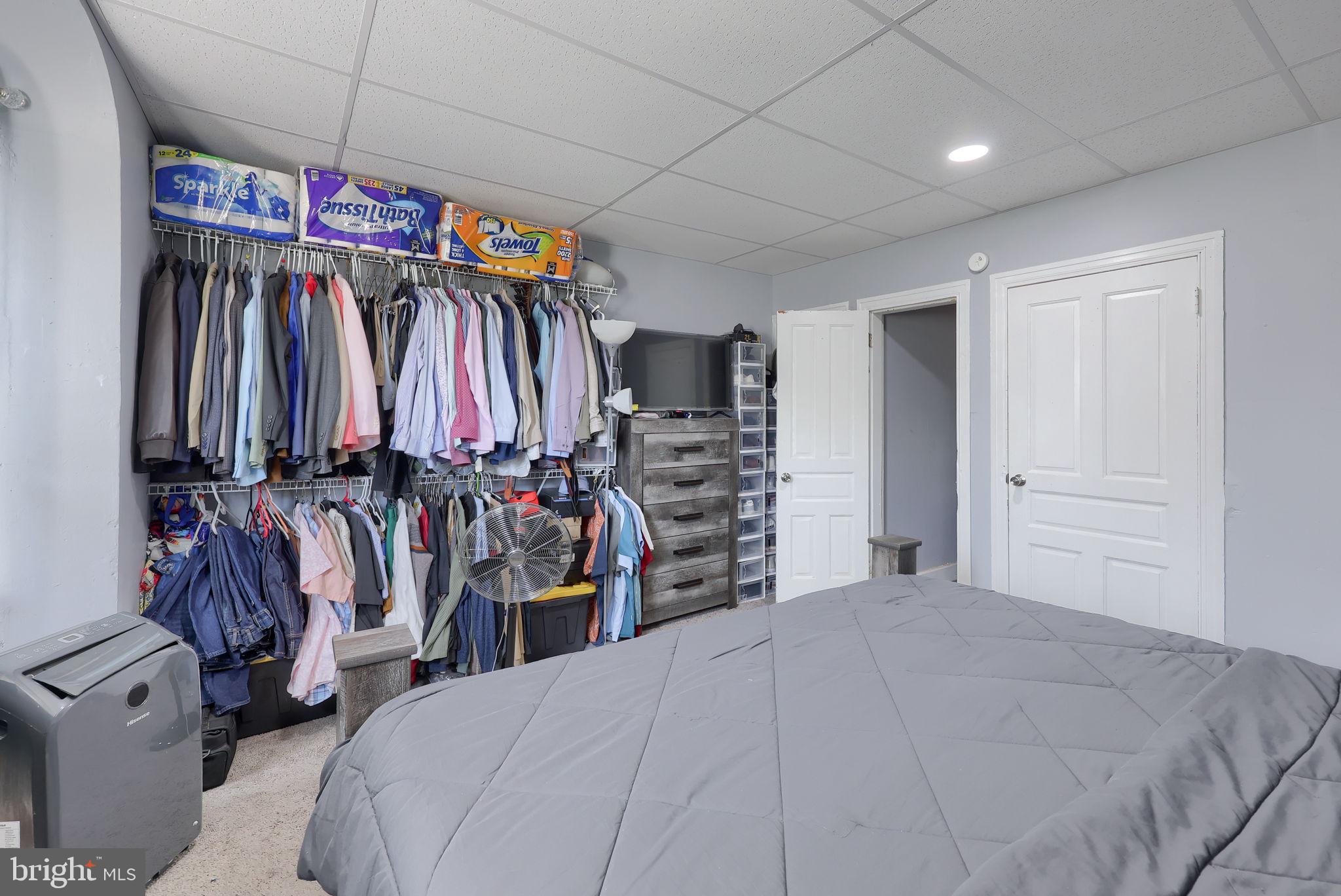 NORTH YORK BORO - Residential