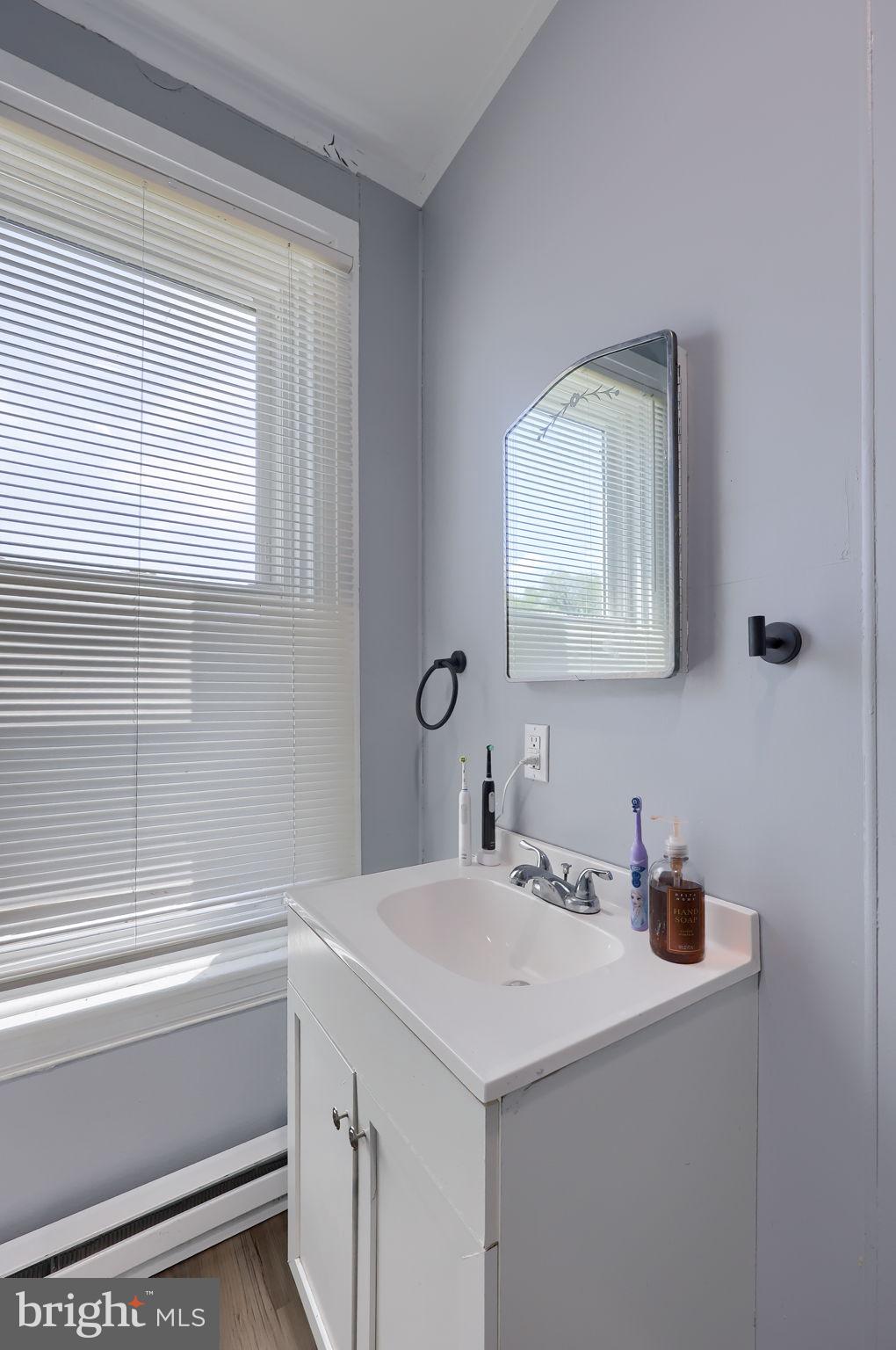 NORTH YORK BORO - Residential