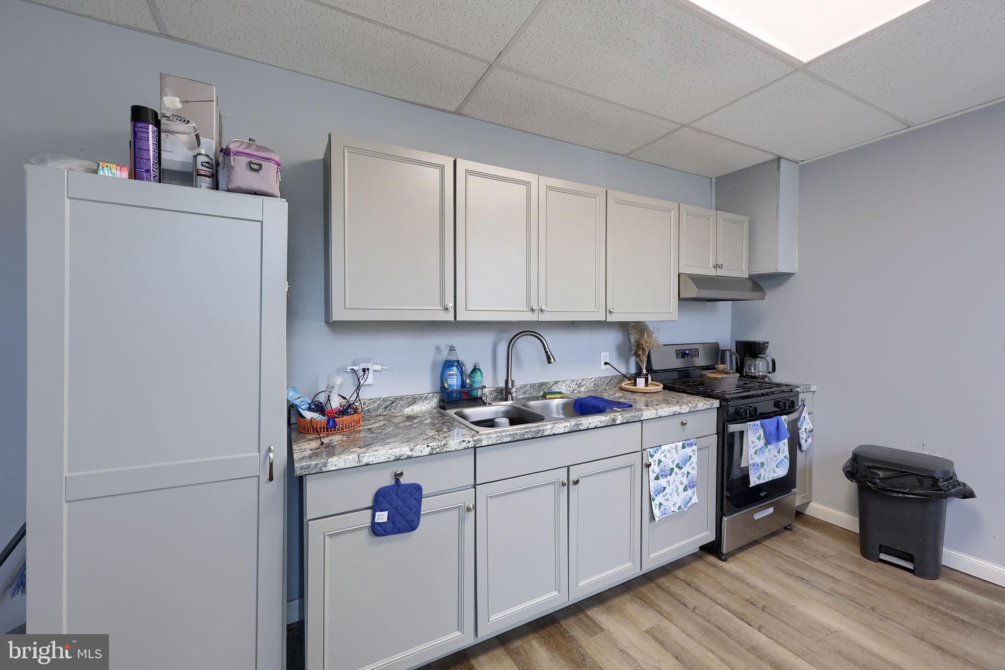 NORTH YORK BORO - Residential