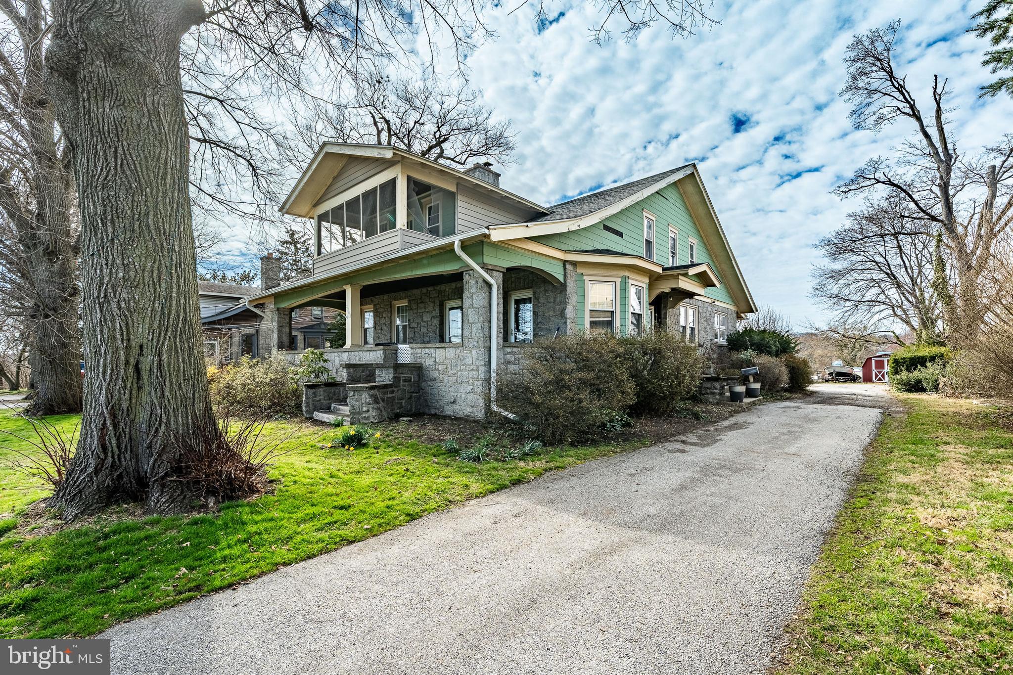 2203 PHILADELPHIA PIKE