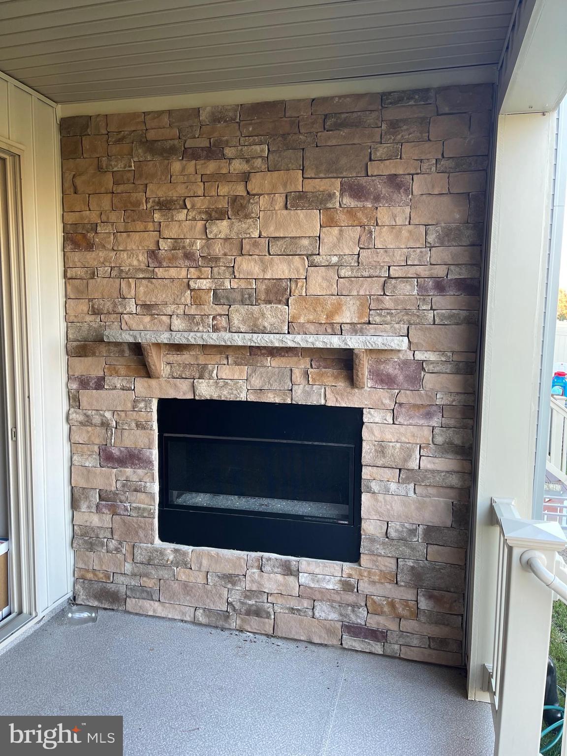 PARKSIDE - Residential Lease