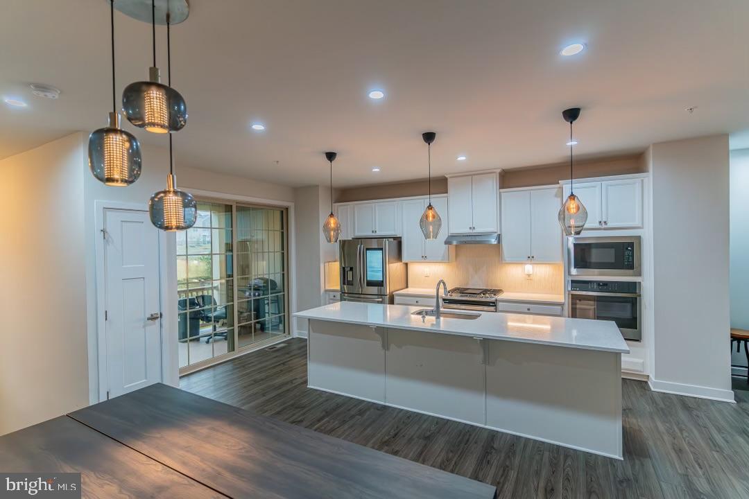 PARKSIDE - Residential Lease