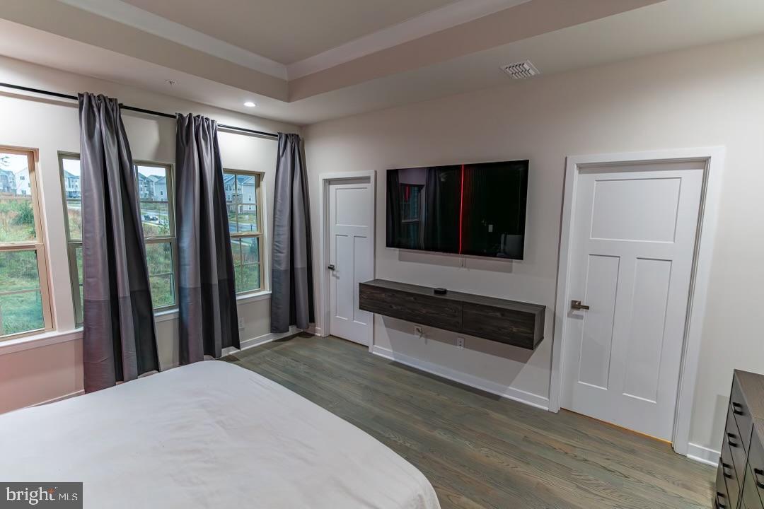 PARKSIDE - Residential Lease