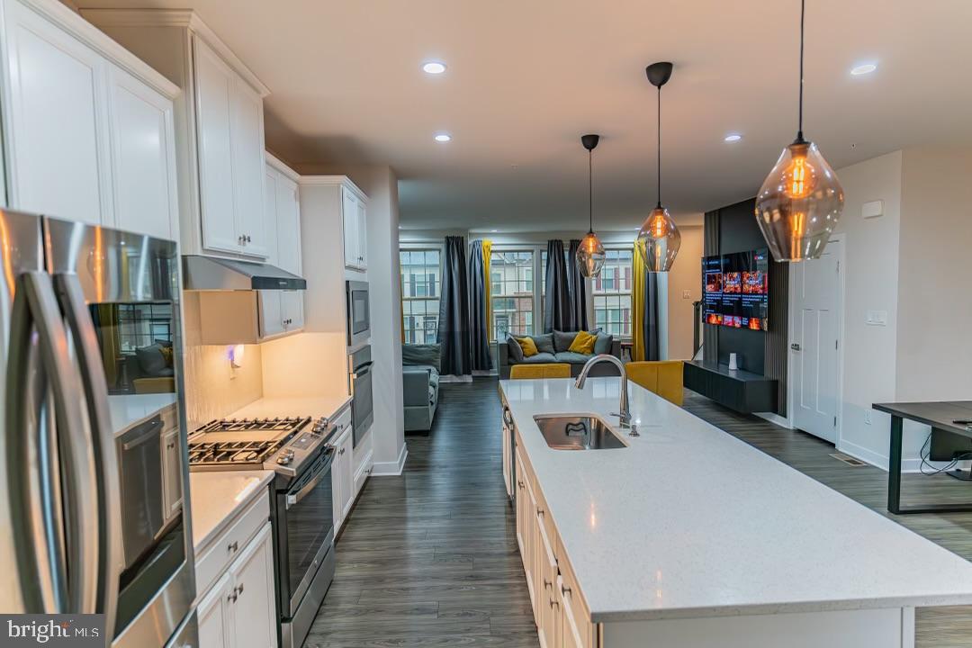 PARKSIDE - Residential Lease